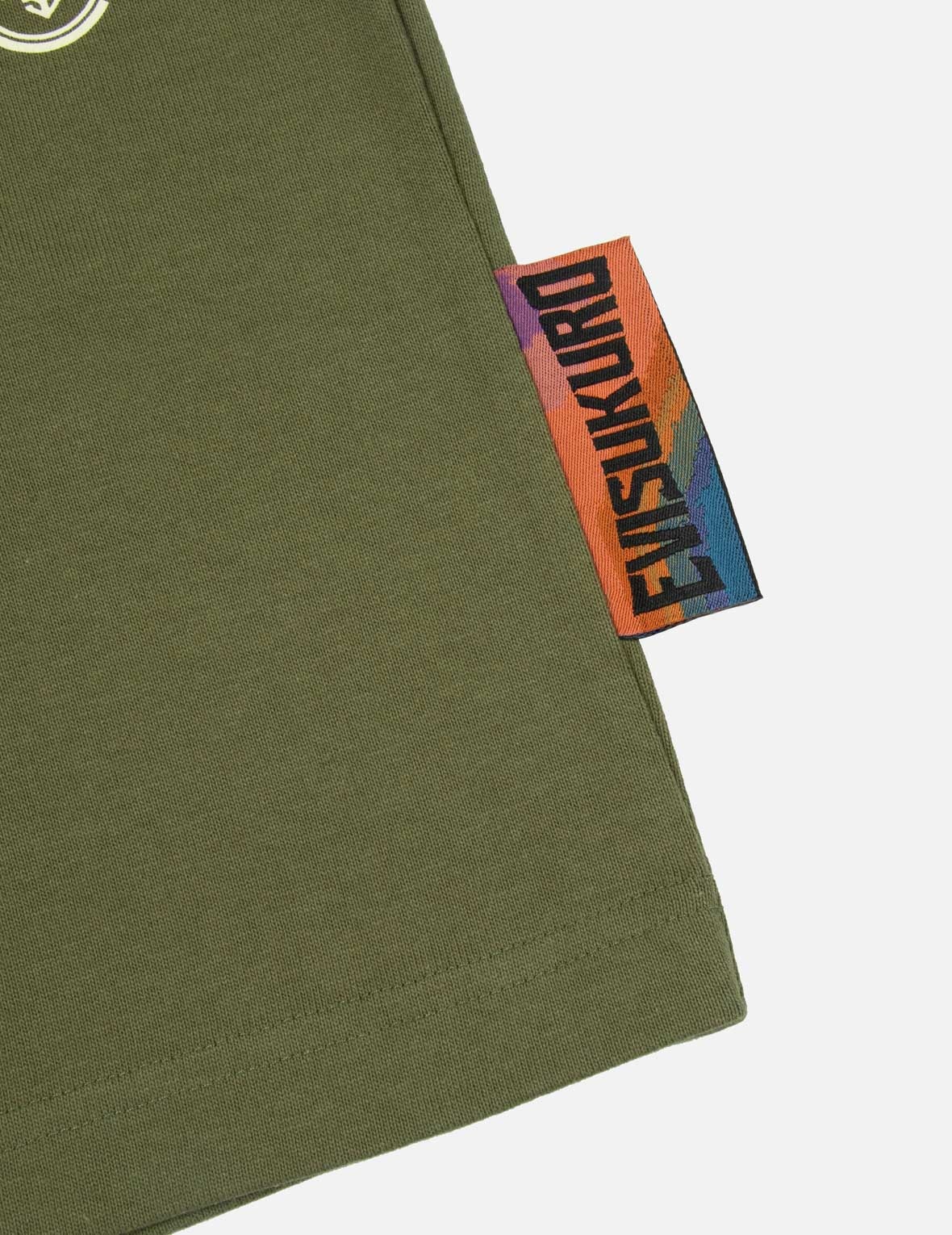 Seagull and Graffiti Logo Print Relax Fit T-Shirt - 9