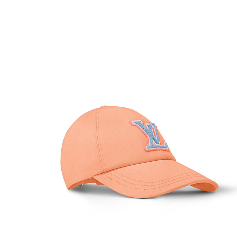 Louis Vuitton LV Signature Cap outlook