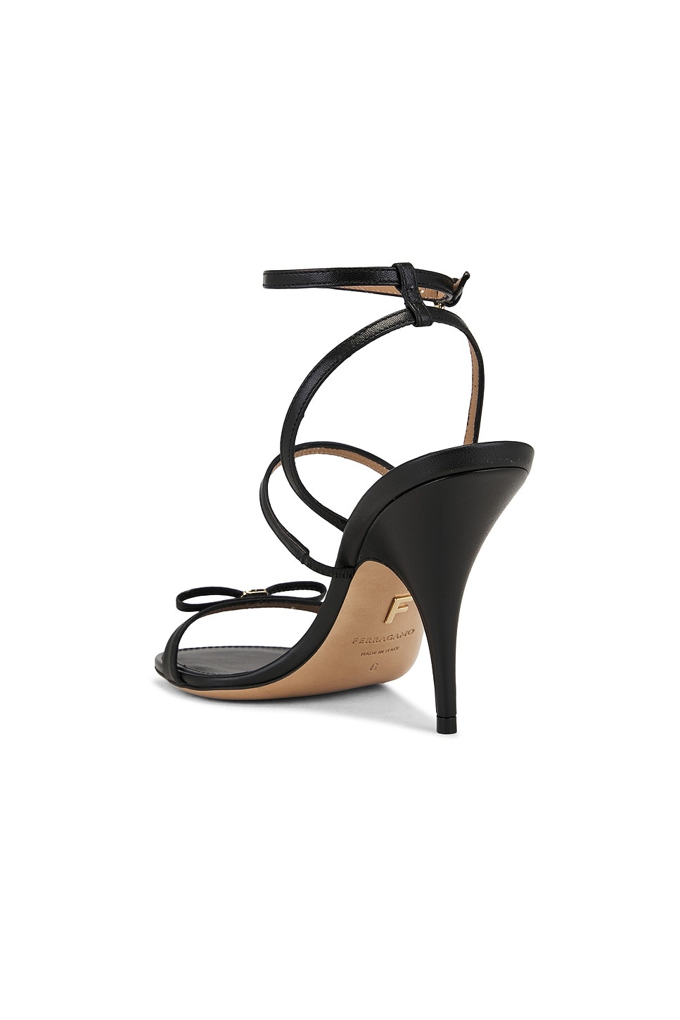 Ariel Sandal - 3