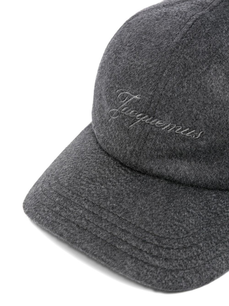 JACQUEMUS LOGO-EMBROIDERY BASEBALL CAP outlook