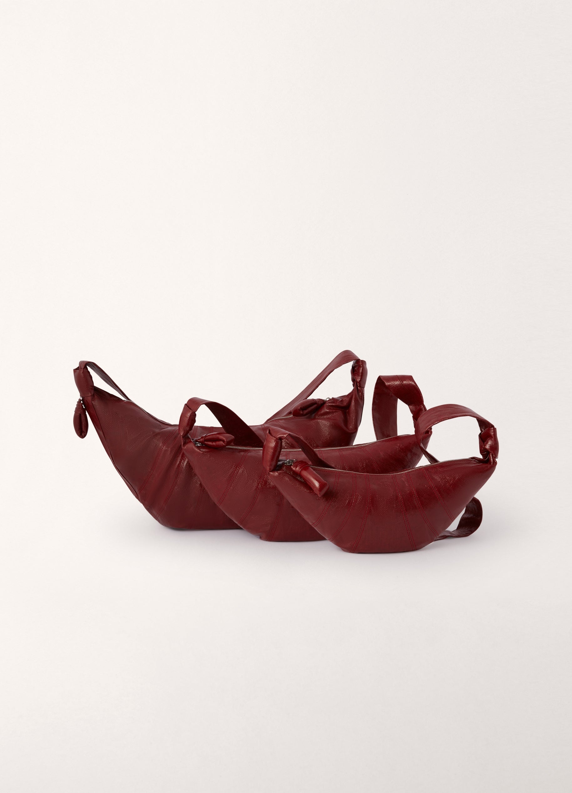 LARGE CROISSANT BAG
COATED LINEN CANVAS - 5