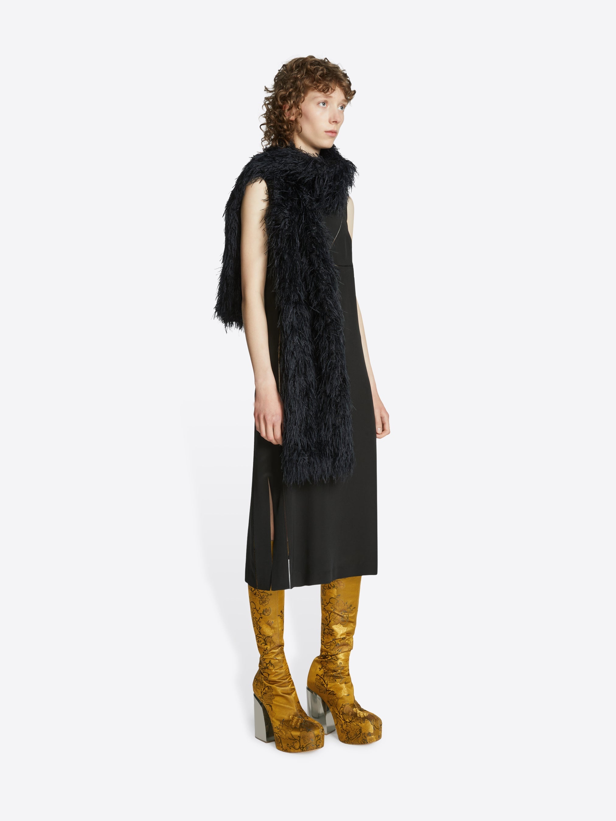 FLUFFY SCARF - 3