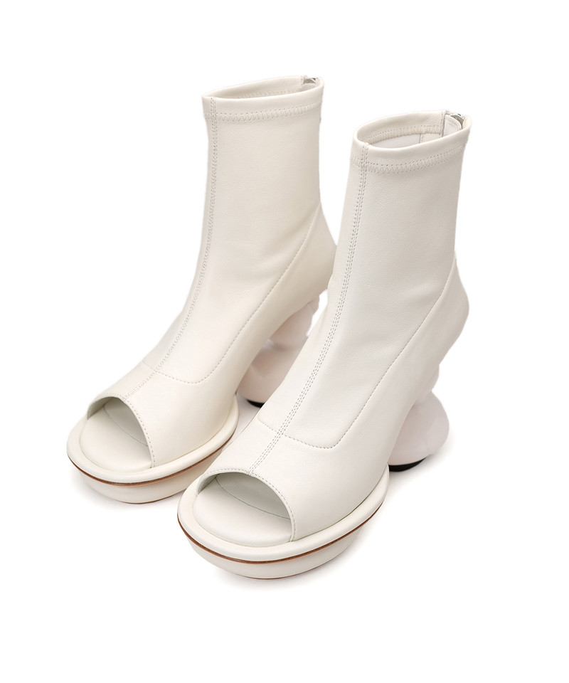 Duck Heel Boots 10
