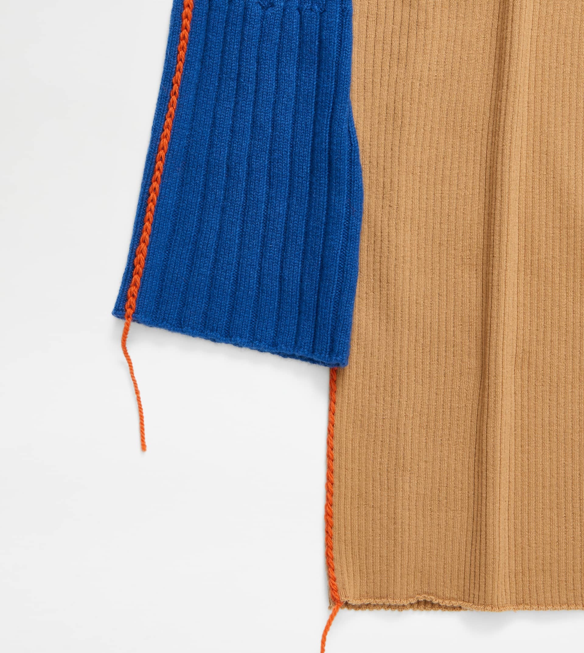 TURTLENECK - BROWN, BLUE - 6