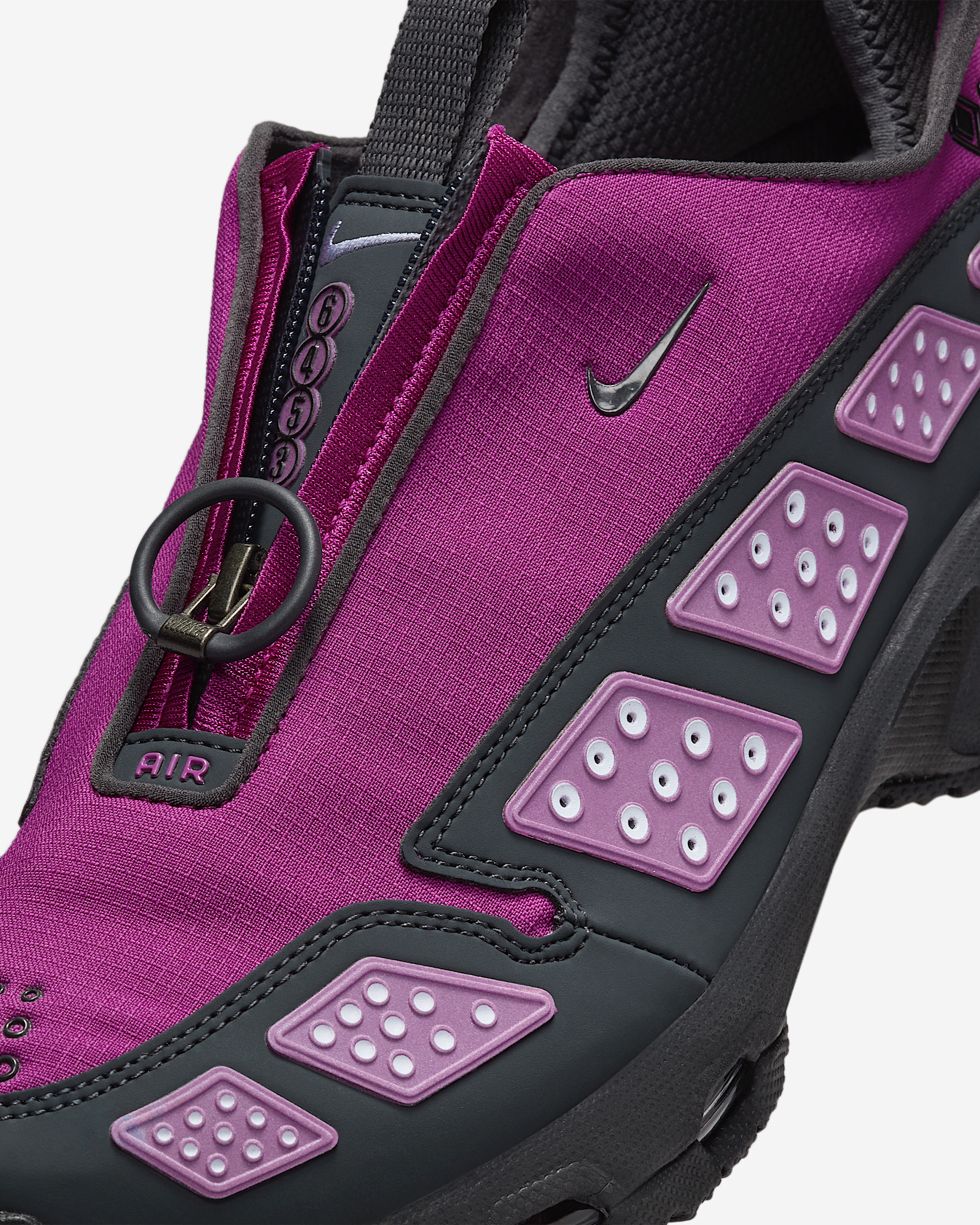 Nike Air Max SNDR GTX Women's Shoes - 7