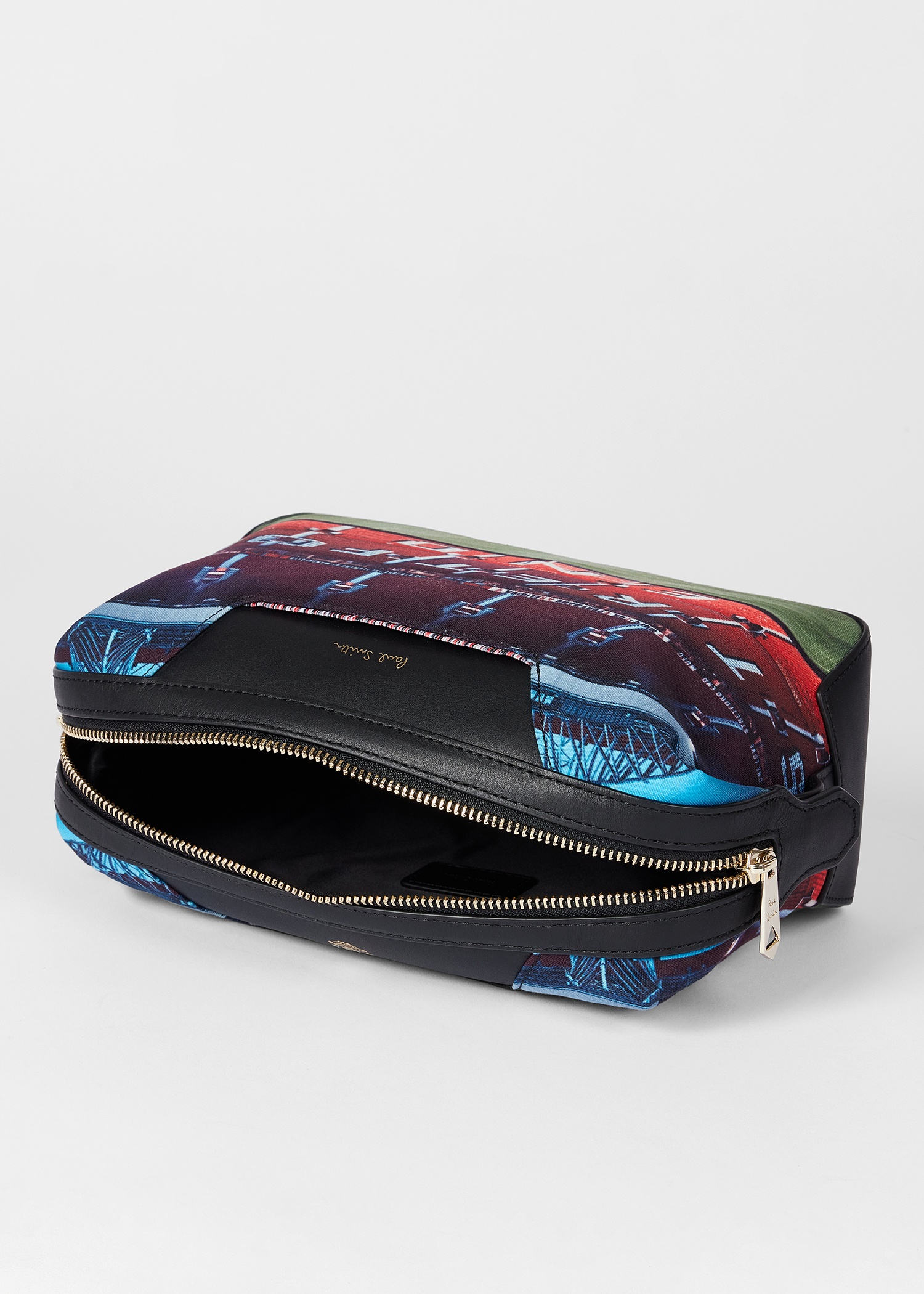 Paul Smith for Manchester United - 'Stretford End' Wash Bag - 6