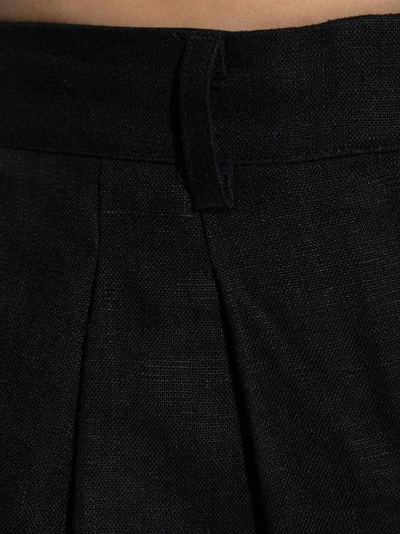 pleated shorts 5