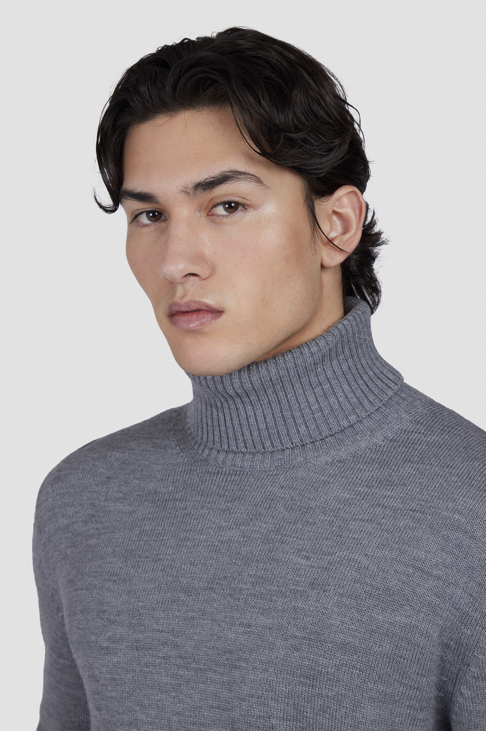SOFT COOL TOUCH WOOL TURTLENECK - 4