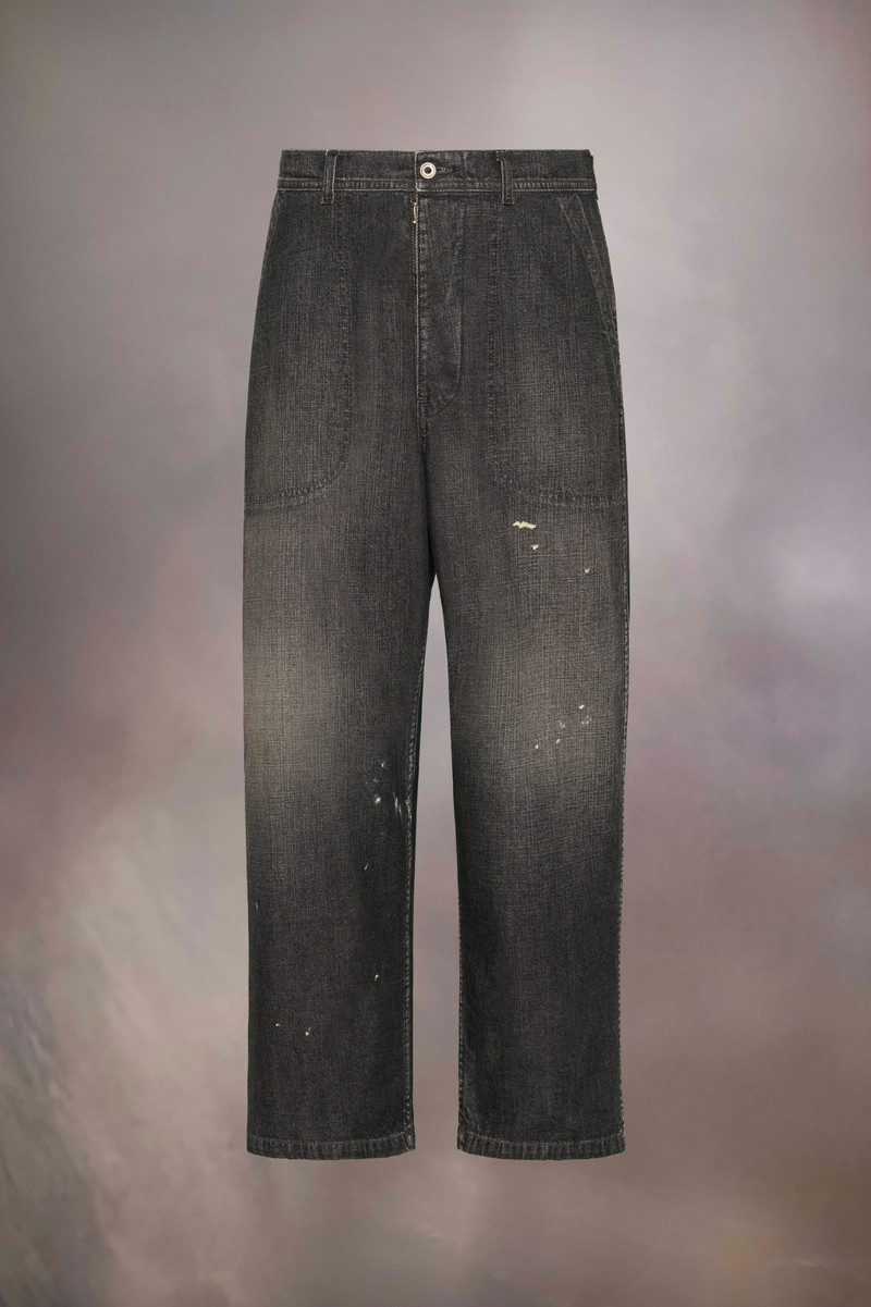 Distressed jeans 1