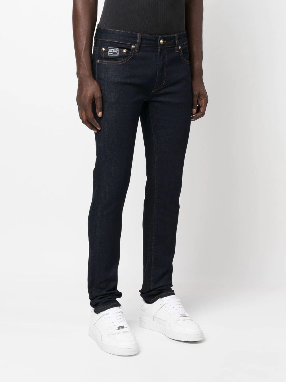 slim-cut logo-patch jeans - 3