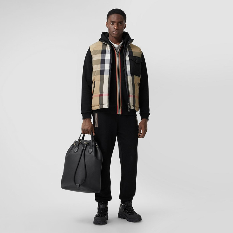 Burberry Reversible Check Nylon Puffer Gilet outlook