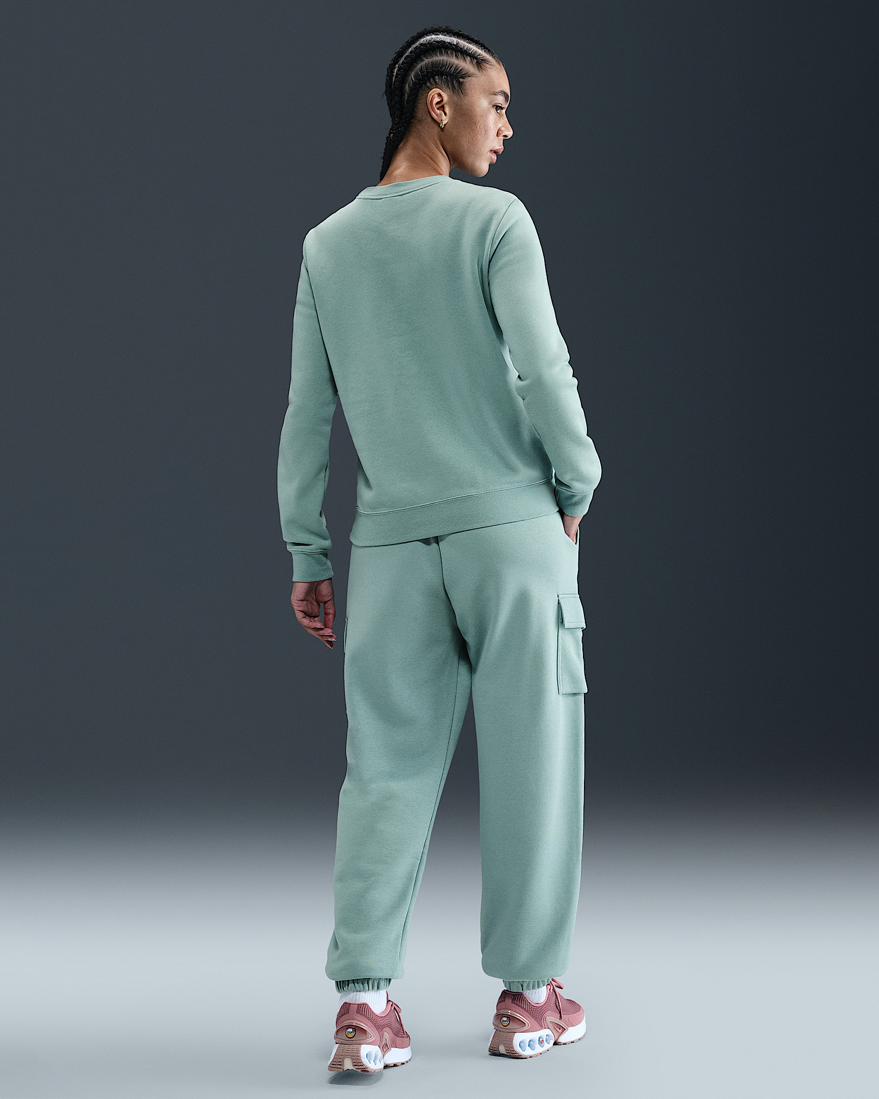 Nike Sportswear Club Fleece Women's Mid-Rise Oversized Cargo Sweatpants - 4