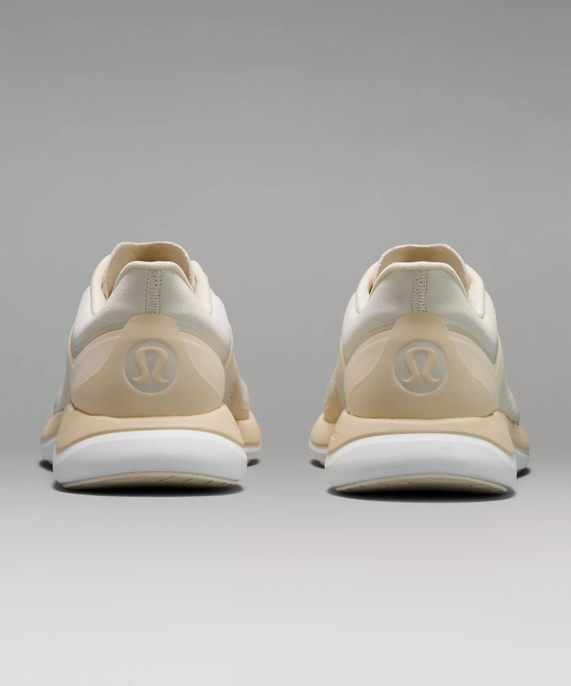 Women's Chargefeel Low Workout Shoe 6