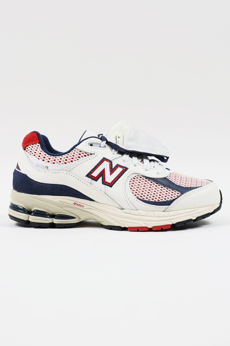 2002R - White/Red - 1