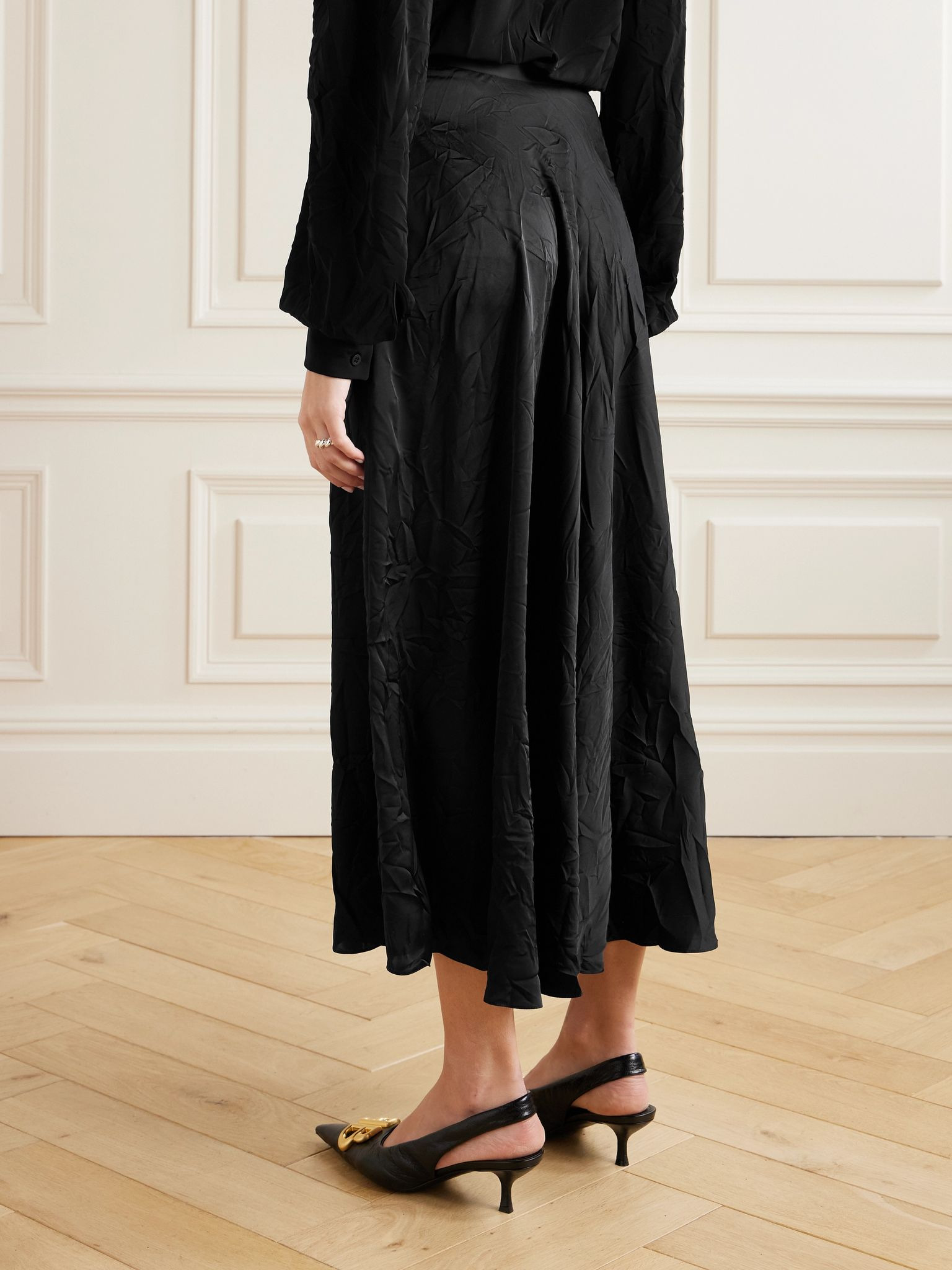 Pleated crinkled-satin midi skirt Black - 4