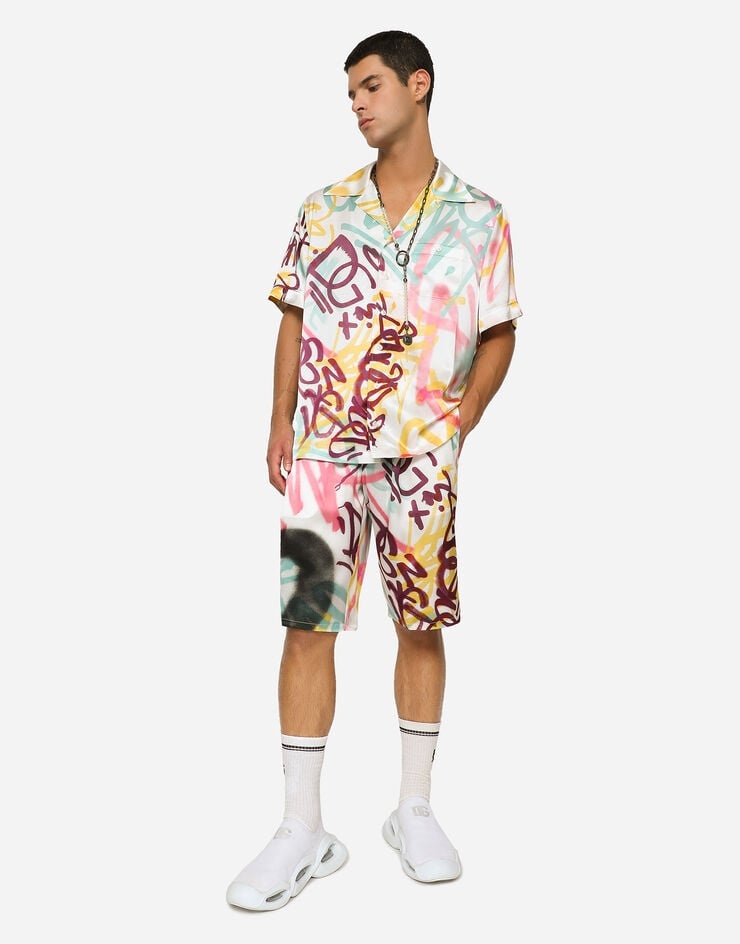 Silk jogging shorts with spray-paint graffiti print - 5