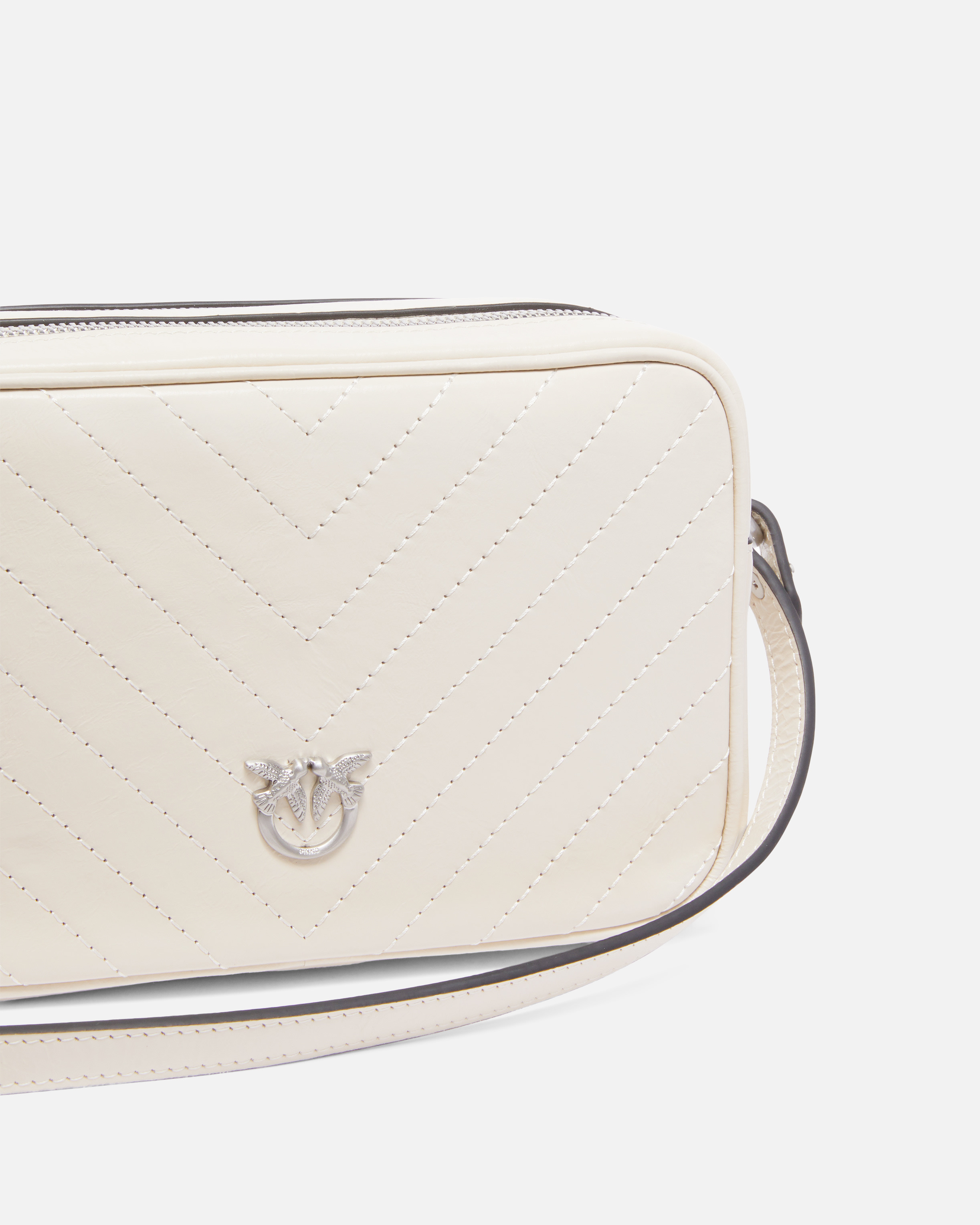 MEDIUM CHEVRON LEATHER CAMERA BAG WITH STRAP - 3