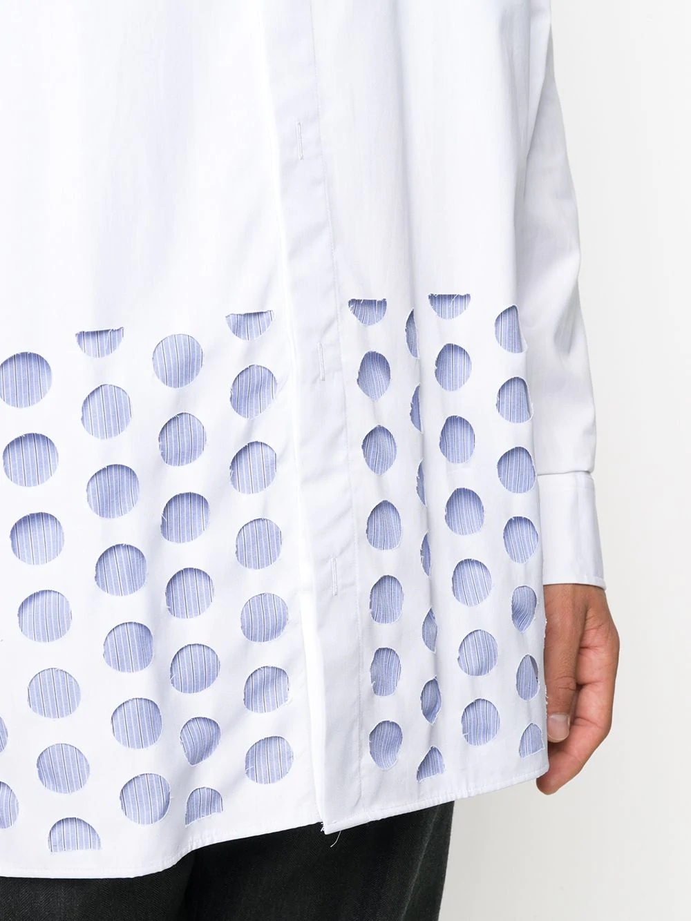 cut out circle pattern shirt - 5