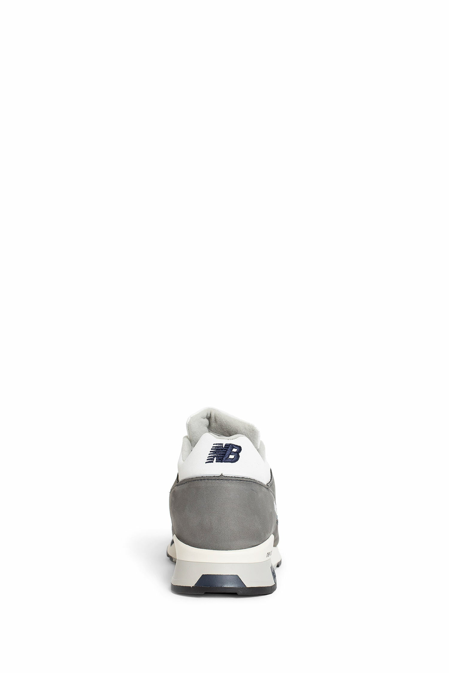 NEW BALANCE UNISEX GREY SNEAKERS - 3