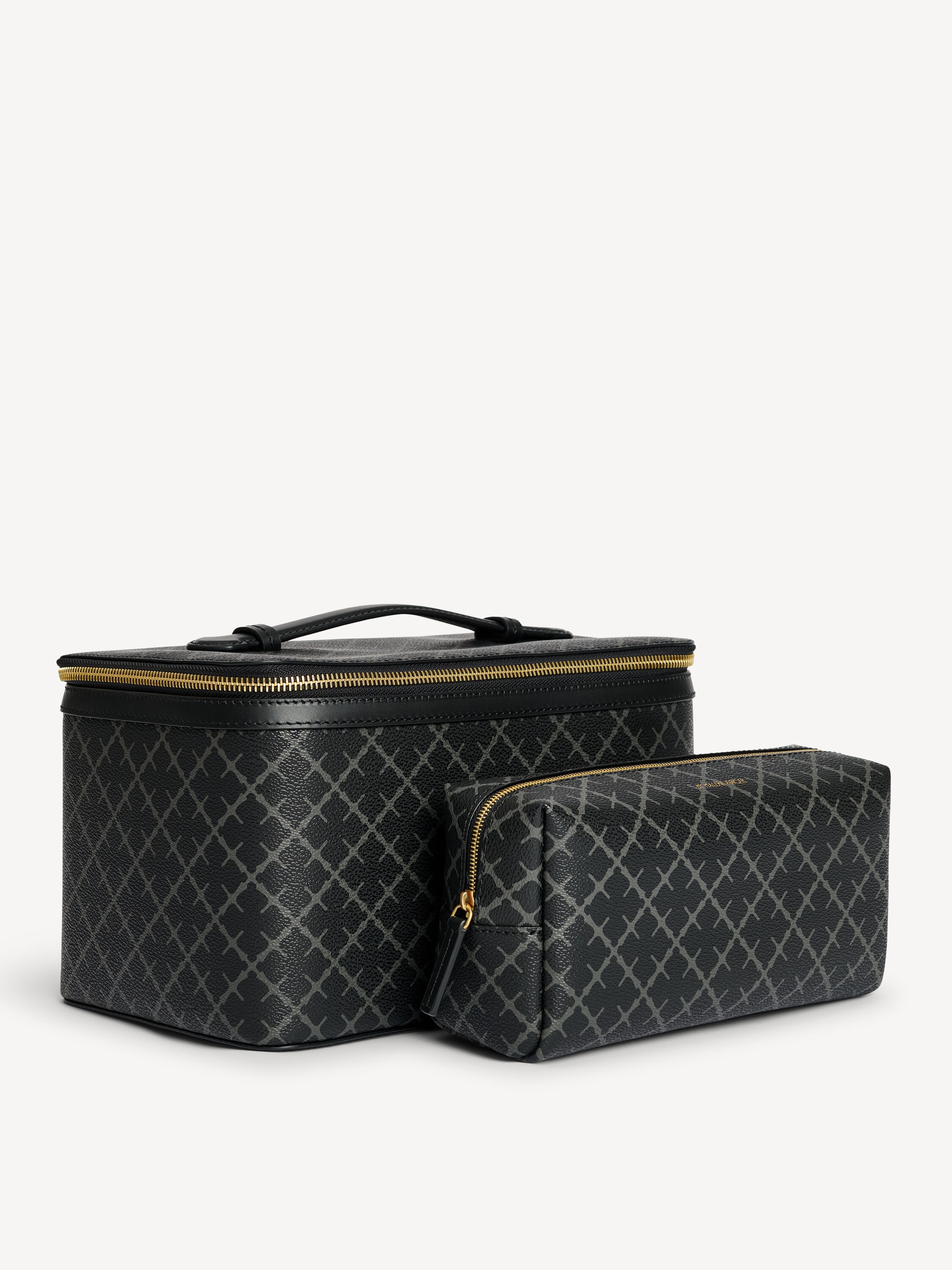 Aya Beauty cosmetics case - 4