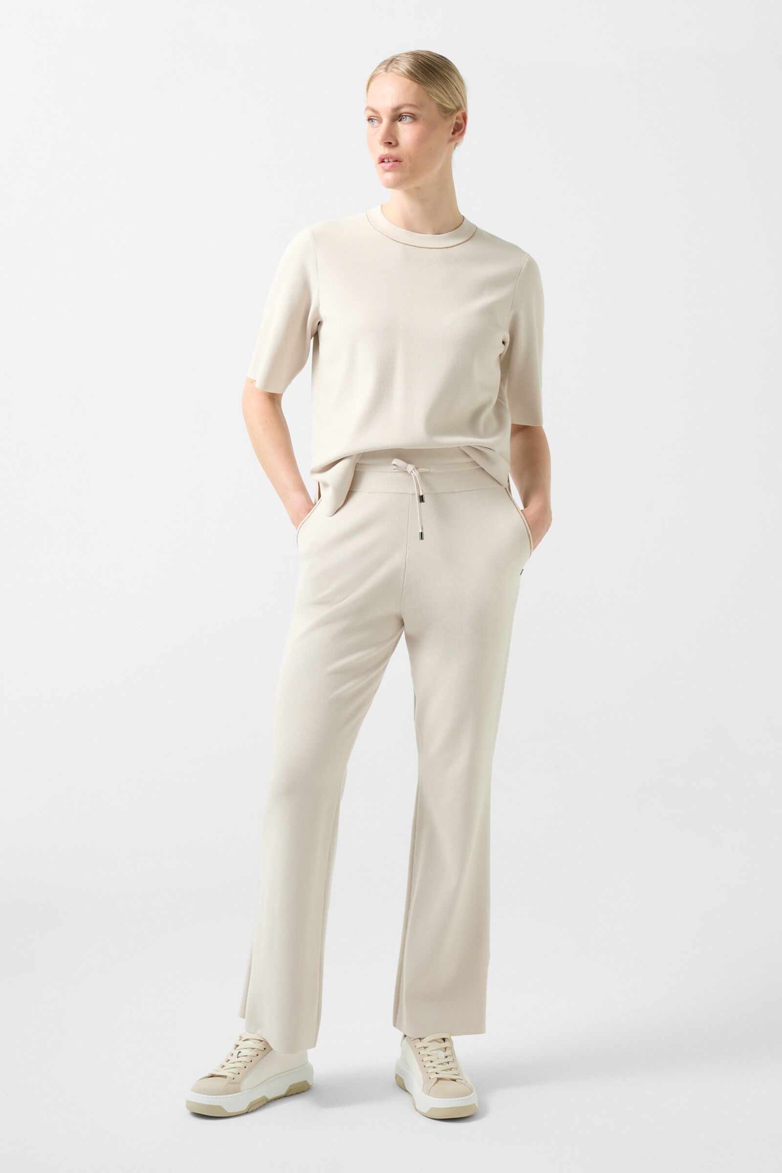 Manon knitted trousers in Sand - 4