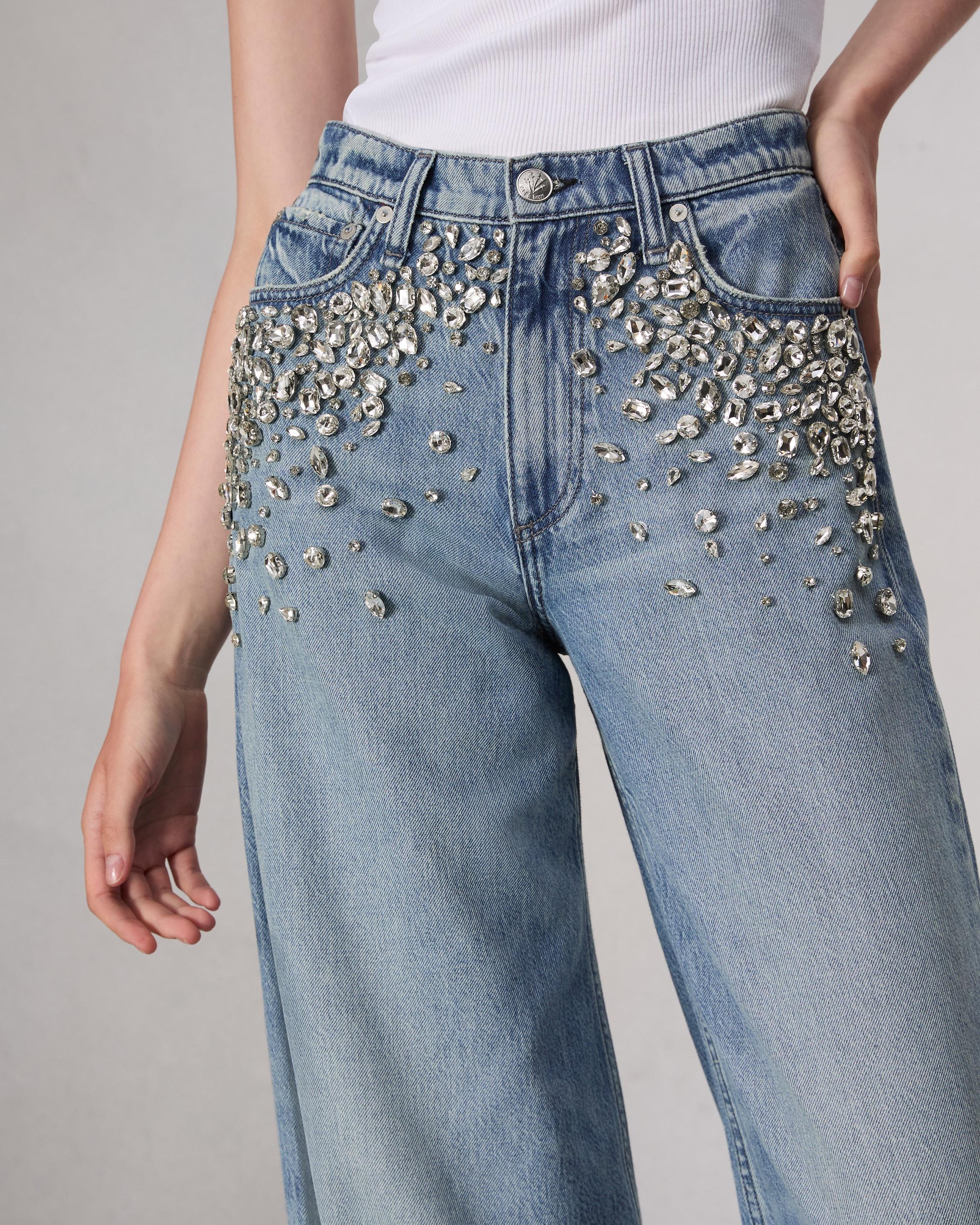 Featherweight Sofie Wide-Leg Jean
Featherweight Denim - 6