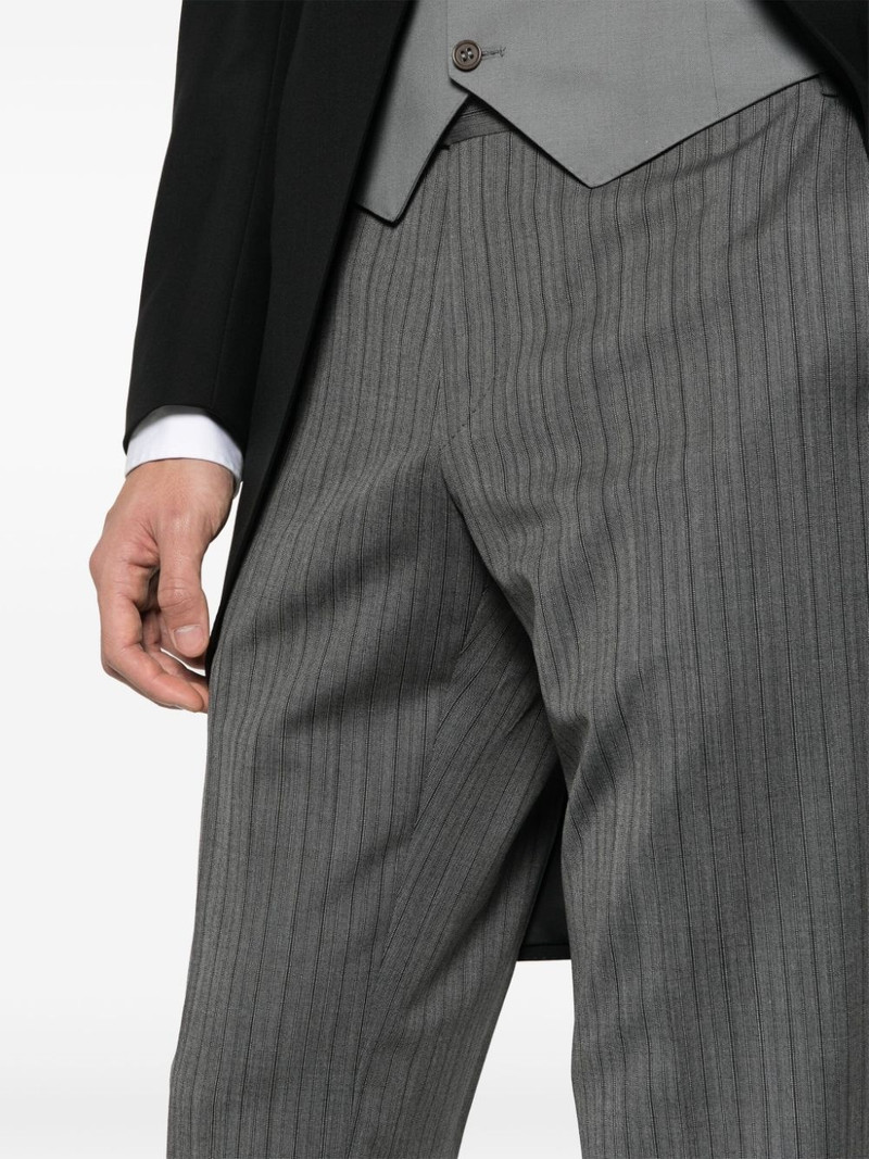 single-breasted wool suit 7