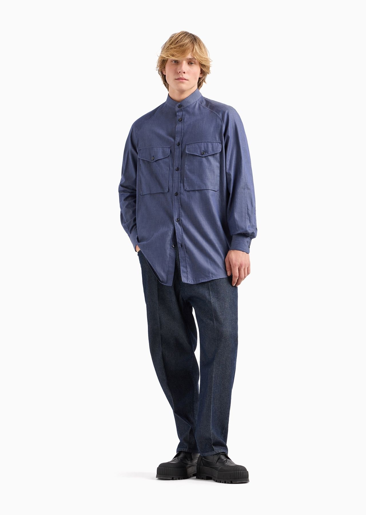 Guru-collar chambray shirt with front pockets - 4