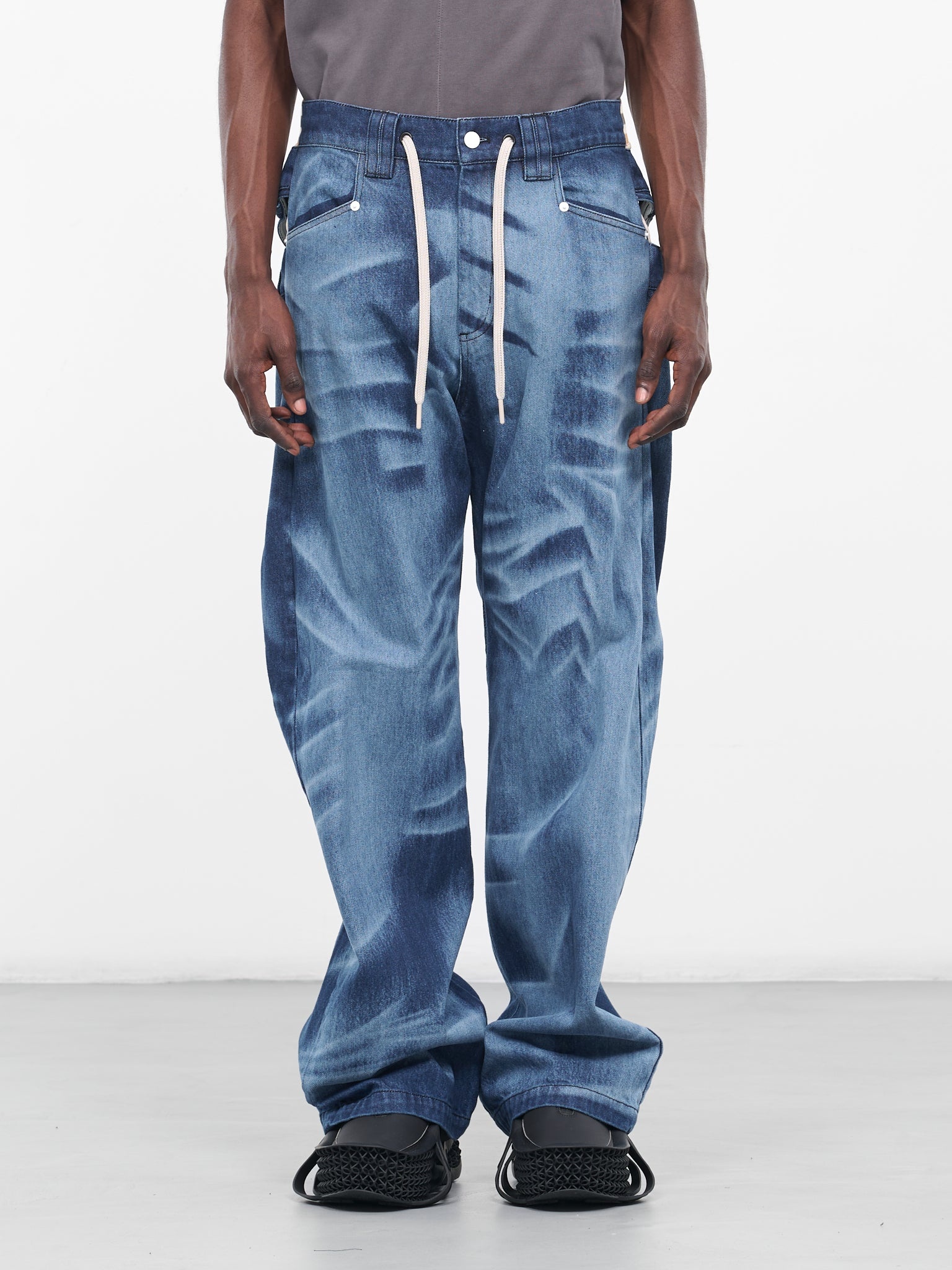 Del Cross-Over Low-Ride Jeans - 1