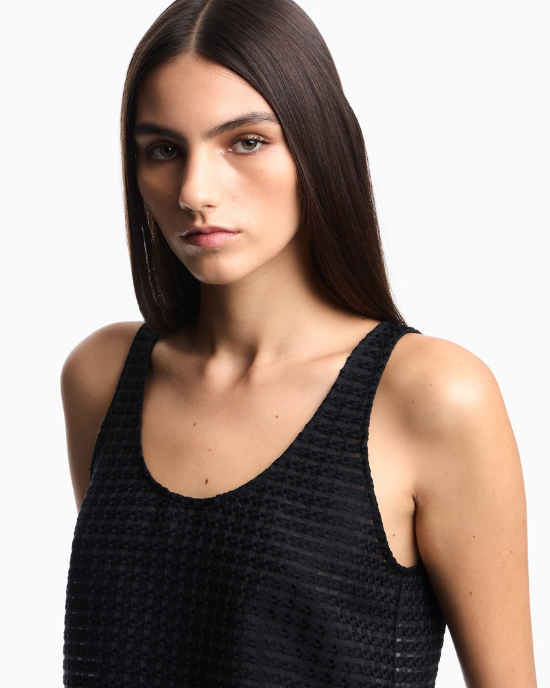3D PADDED VICHY JACQUARD TOP 5