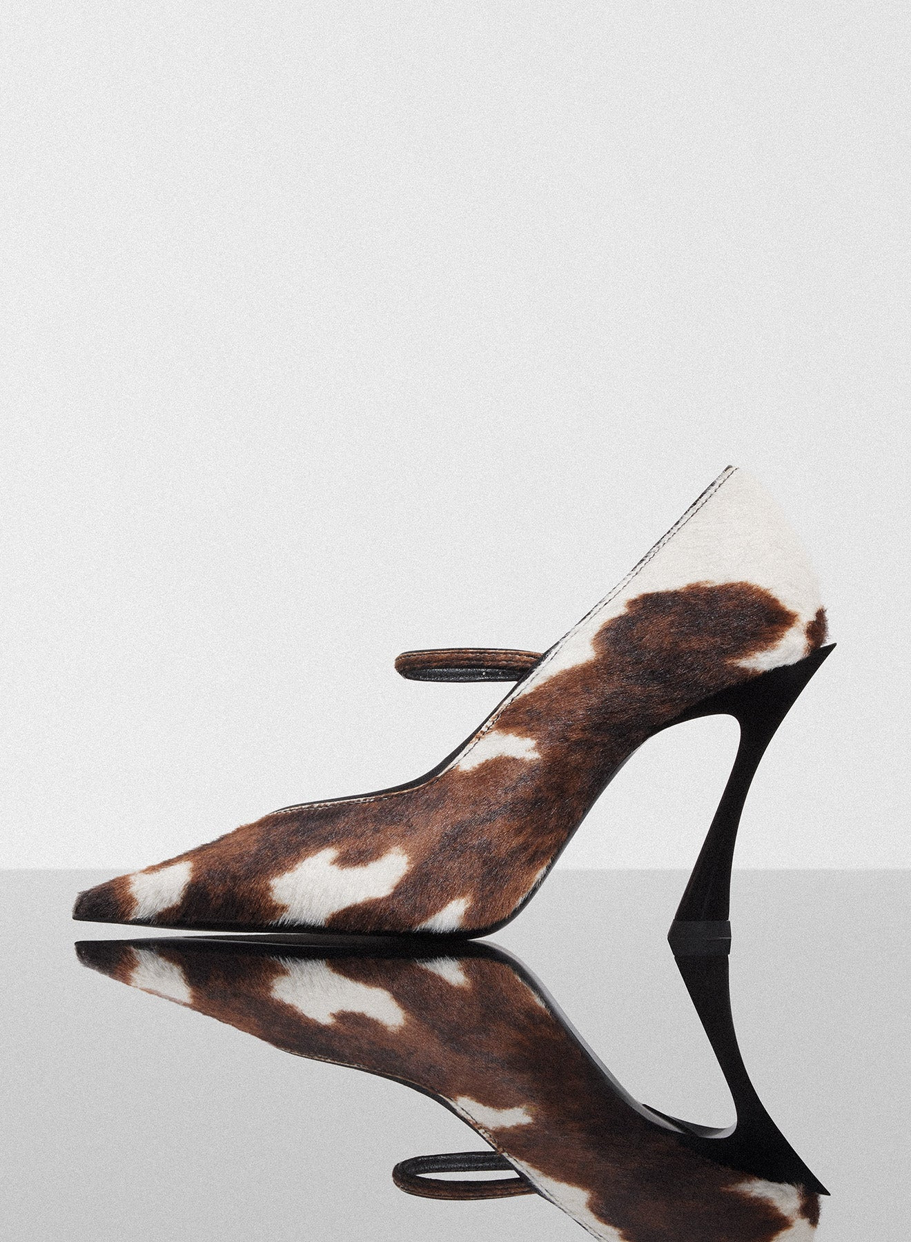 cowhide Fang 95 pump with strap - 2