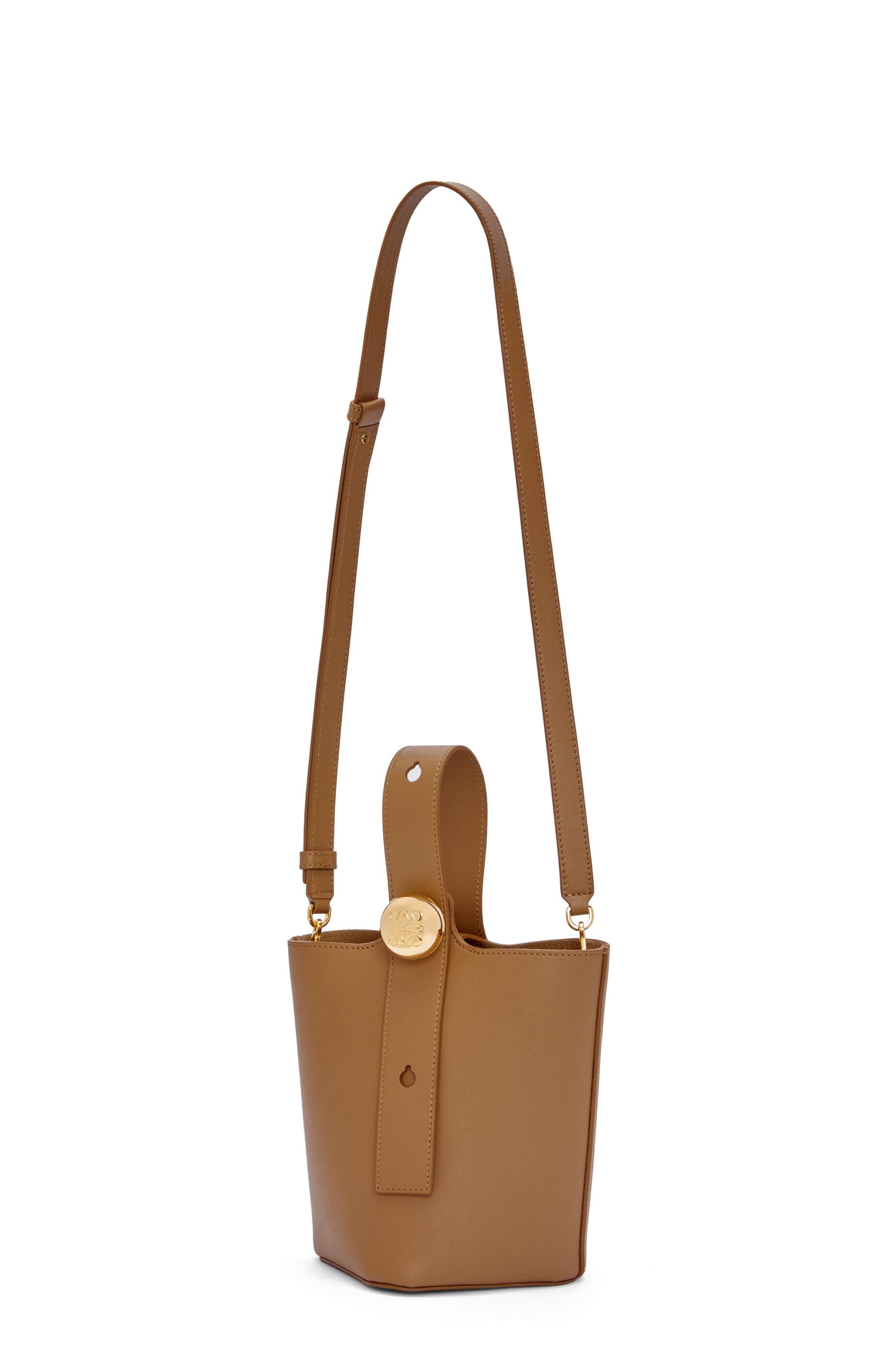 Mini Pebble Bucket bag in mellow calfskin - 6