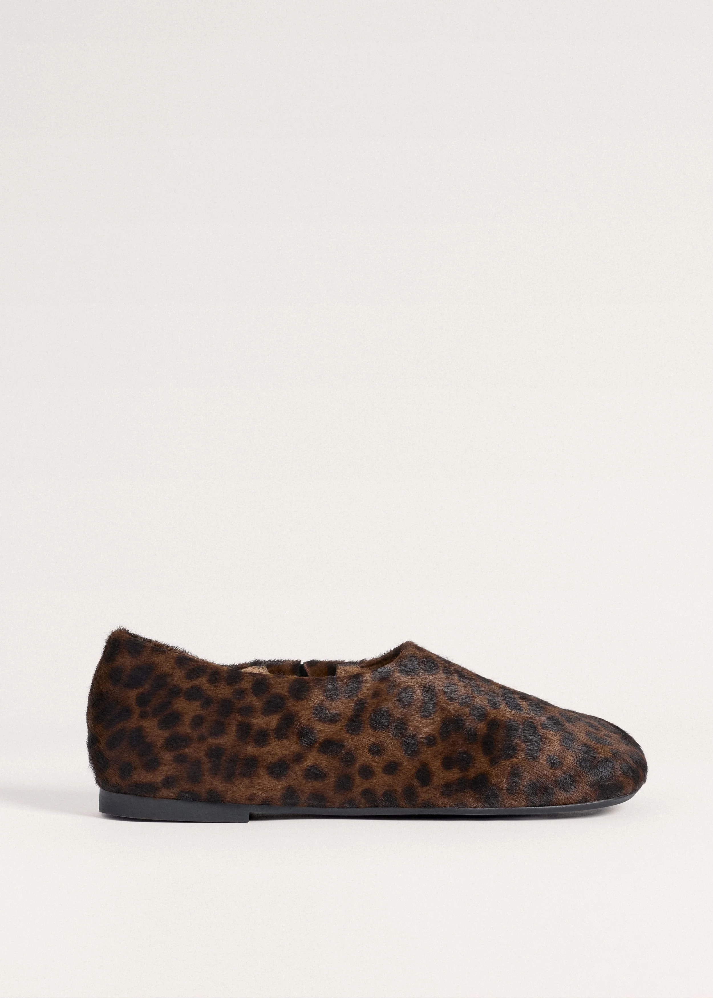 Asymmetric Slipper - 1