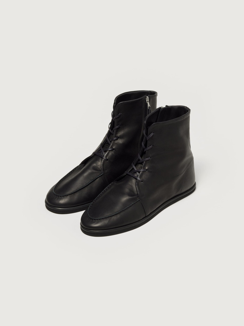SOFT LEATHER LACE-UP BOOTS 1