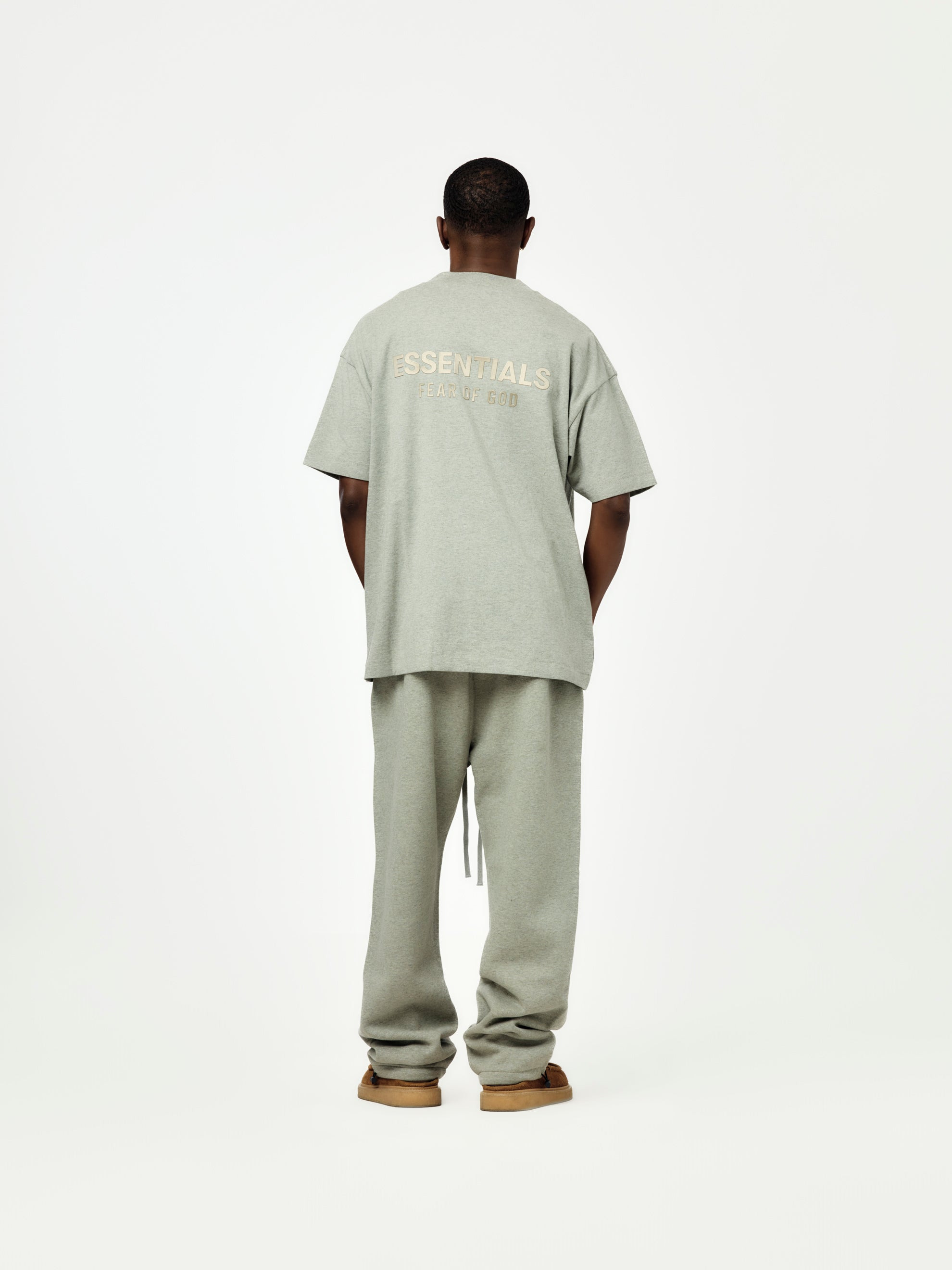 CLASSIC FIT T-SHIRT (CONCRETE) - 4