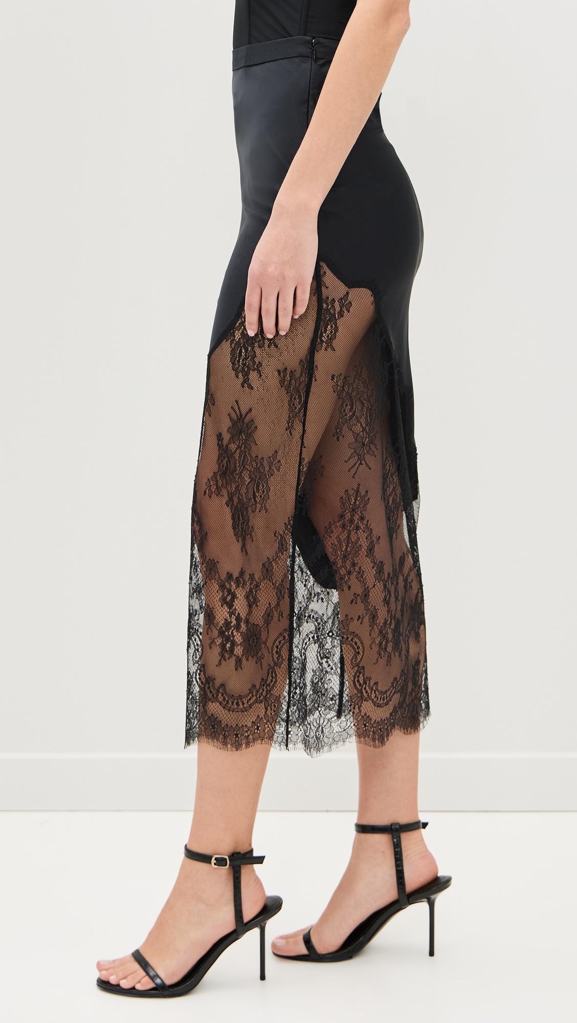 Silk and Chantilly Lace Skirt - 3