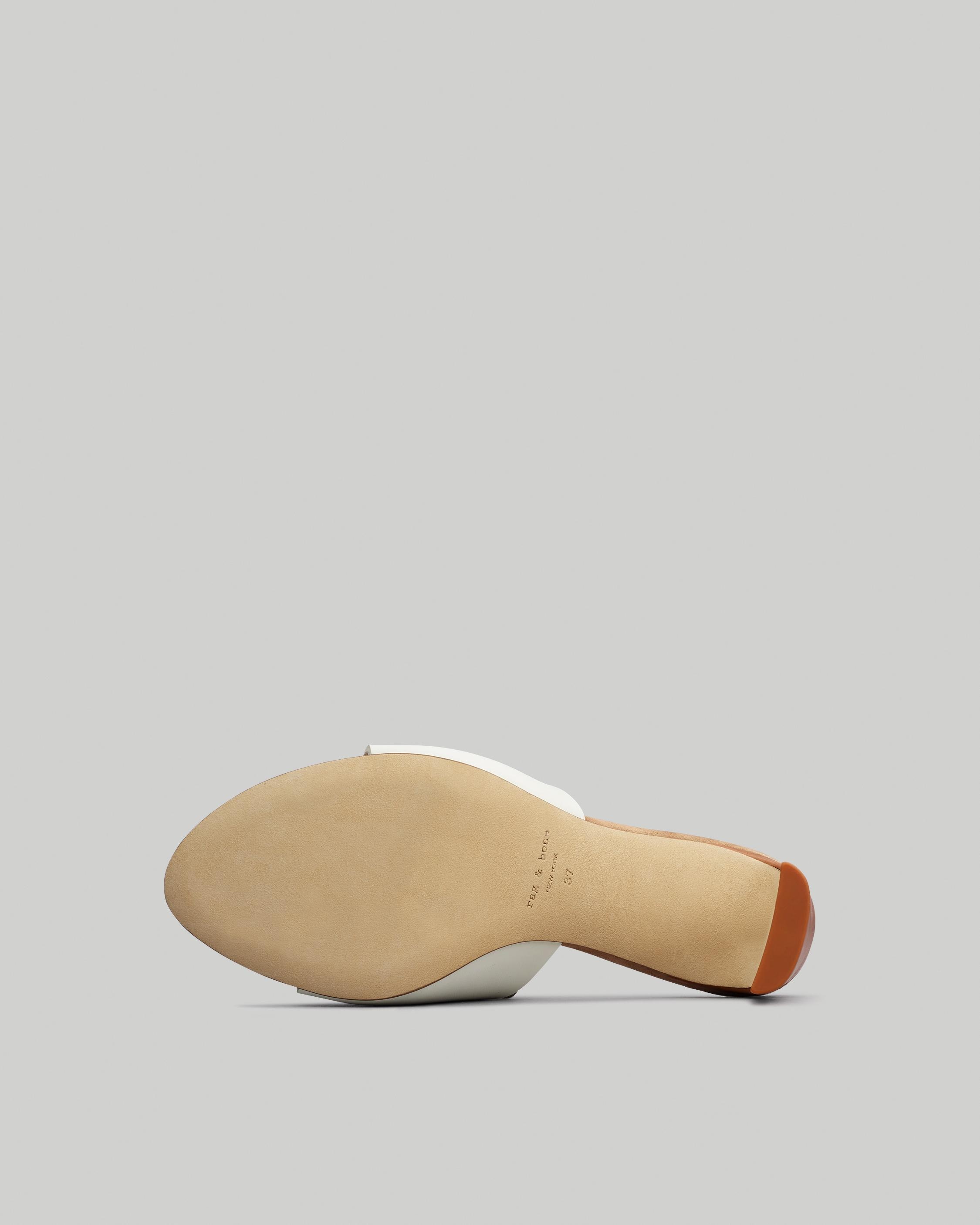 Vesper Sandal - Eva
Heeled Sandal - 5
