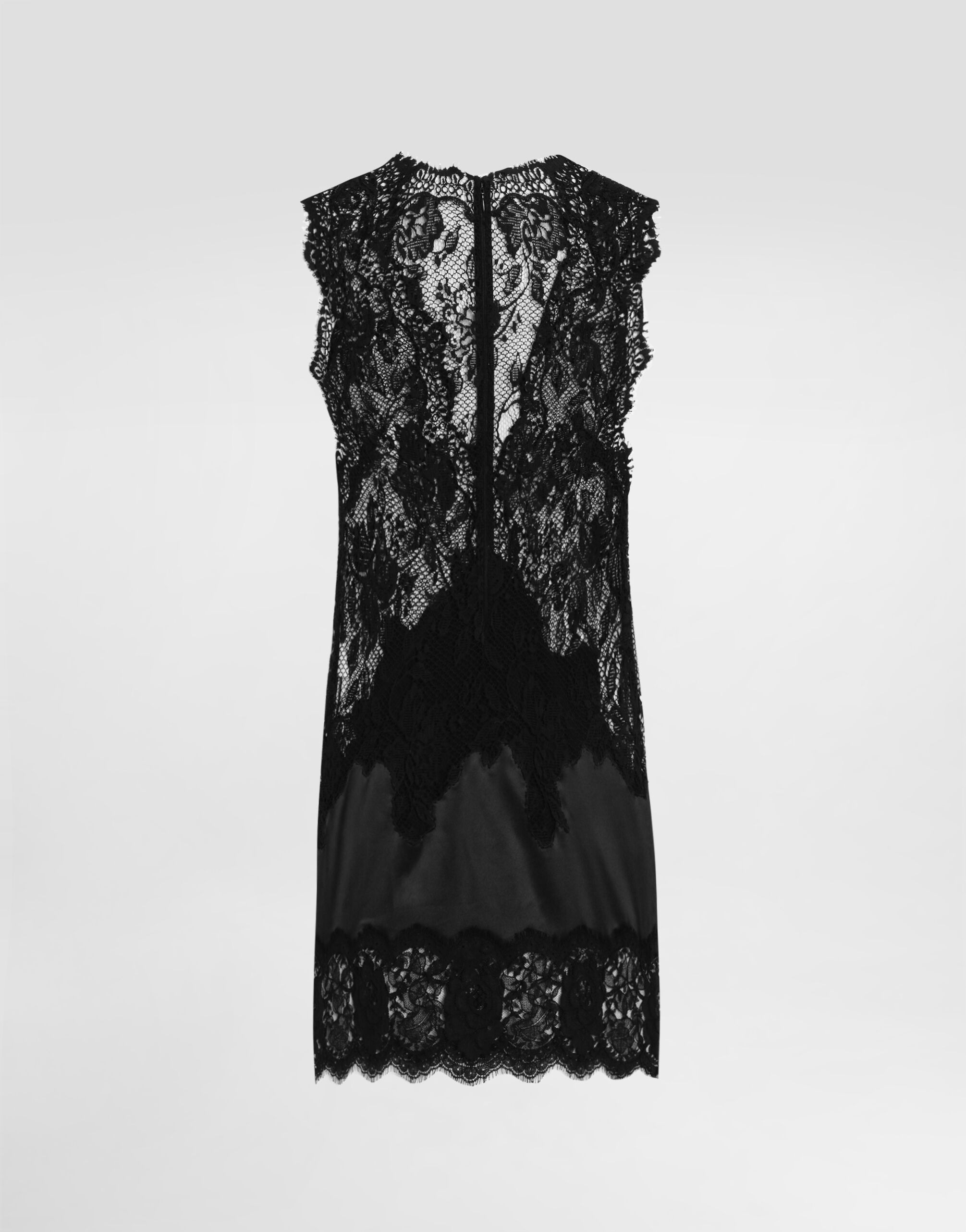 Short dress with lace - 7