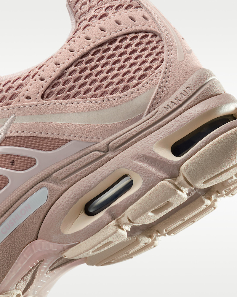 Nike Air Max Moto 2K Women's Shoes 8