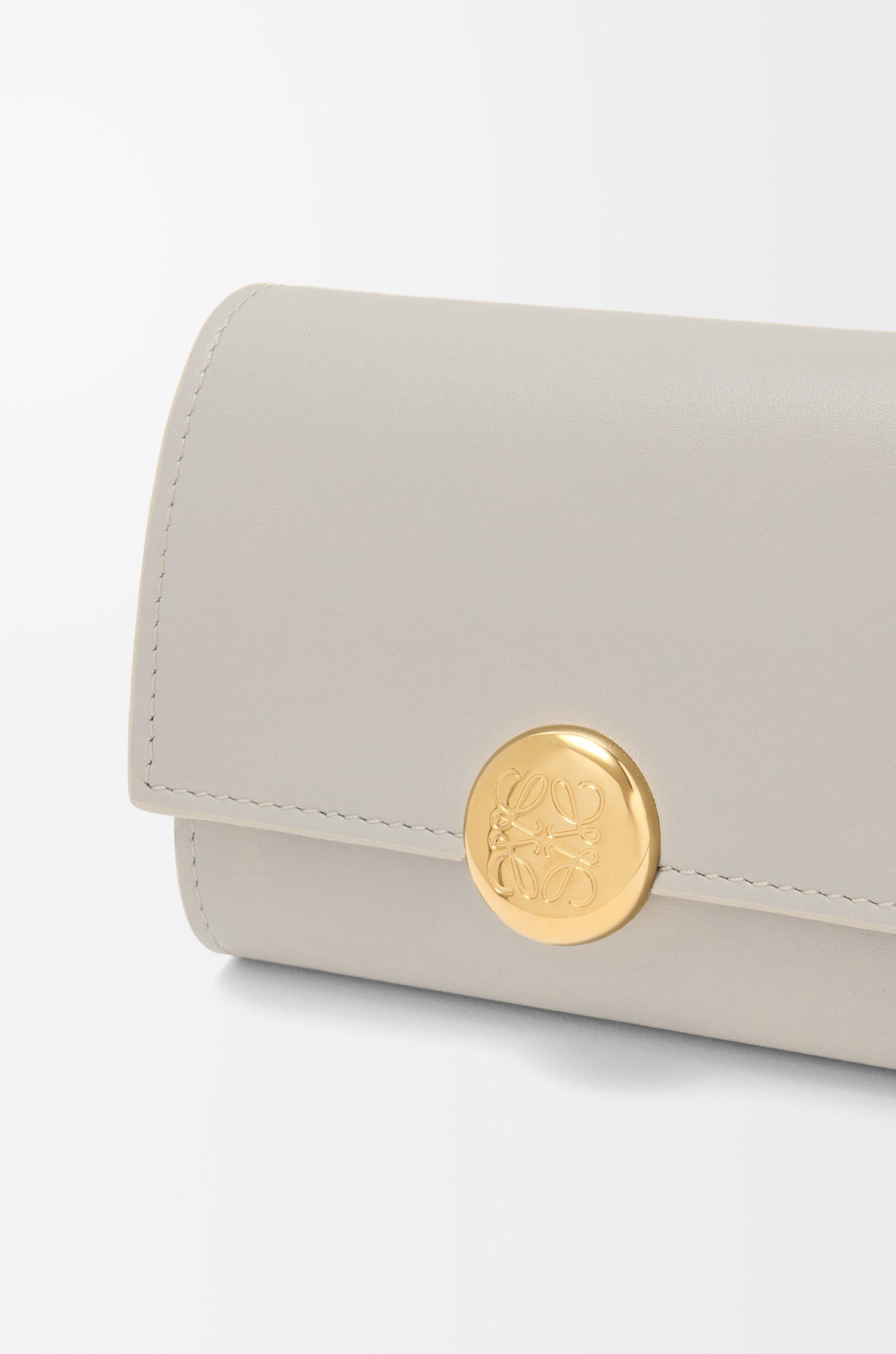 Pebble small vertical wallet in shiny nappa calfskin - 5
