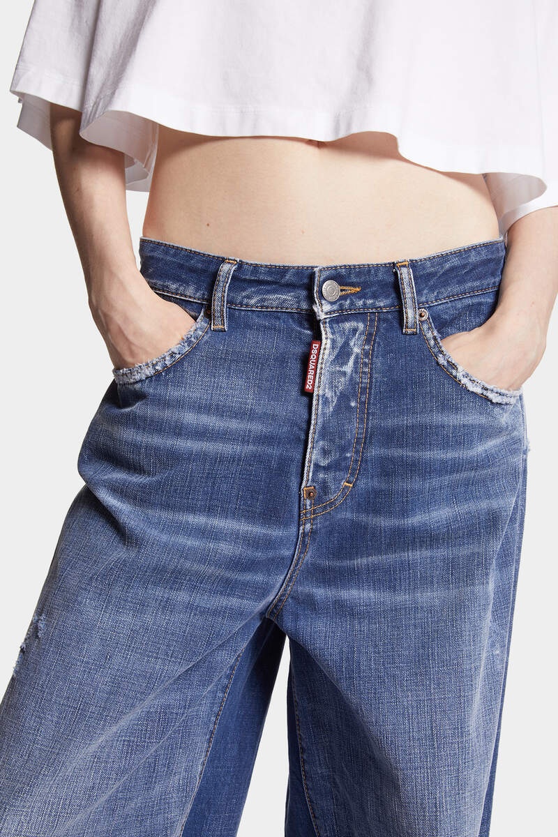 MEDIUM REFLECTIVE LAKE WASH TRAVELLER JEANS - 6
