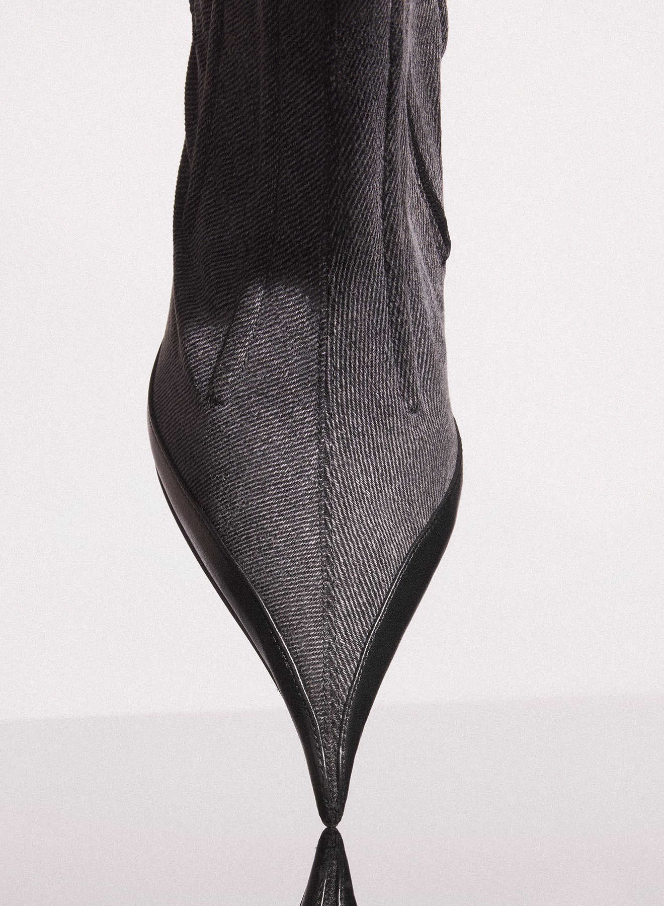 bi-color boned denim fang 95 ankle boots - 3