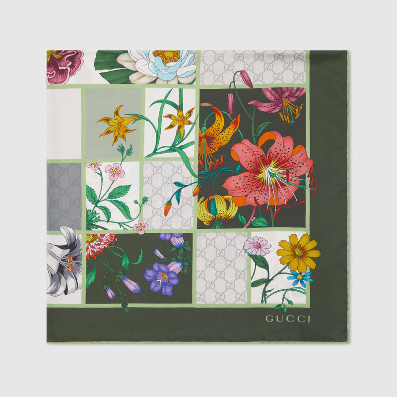 GUCCI Printed silk twill carré outlook