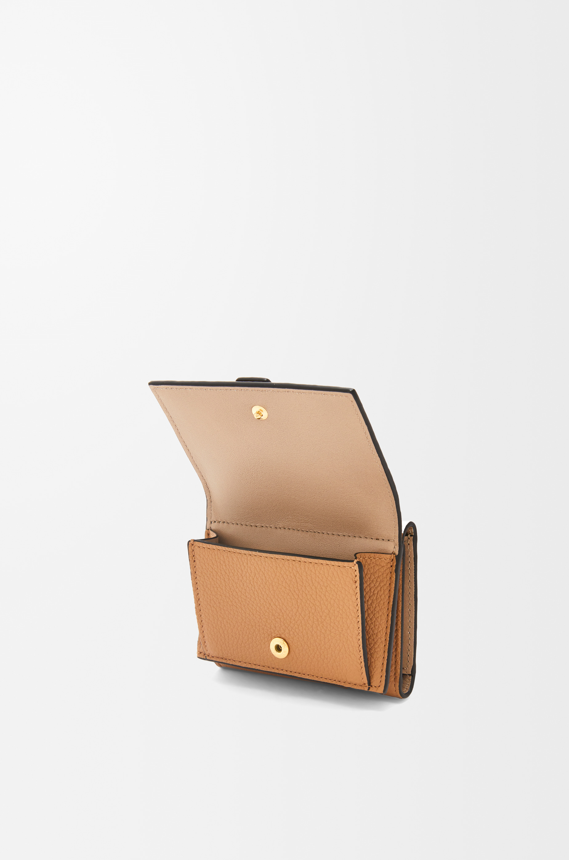Trifold wallet in soft grained calfskin - 3