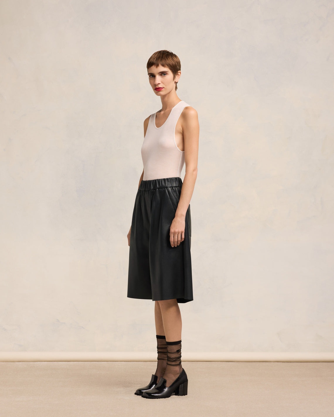 ELASTICATED WAIST BERMUDA SHORTS - 6