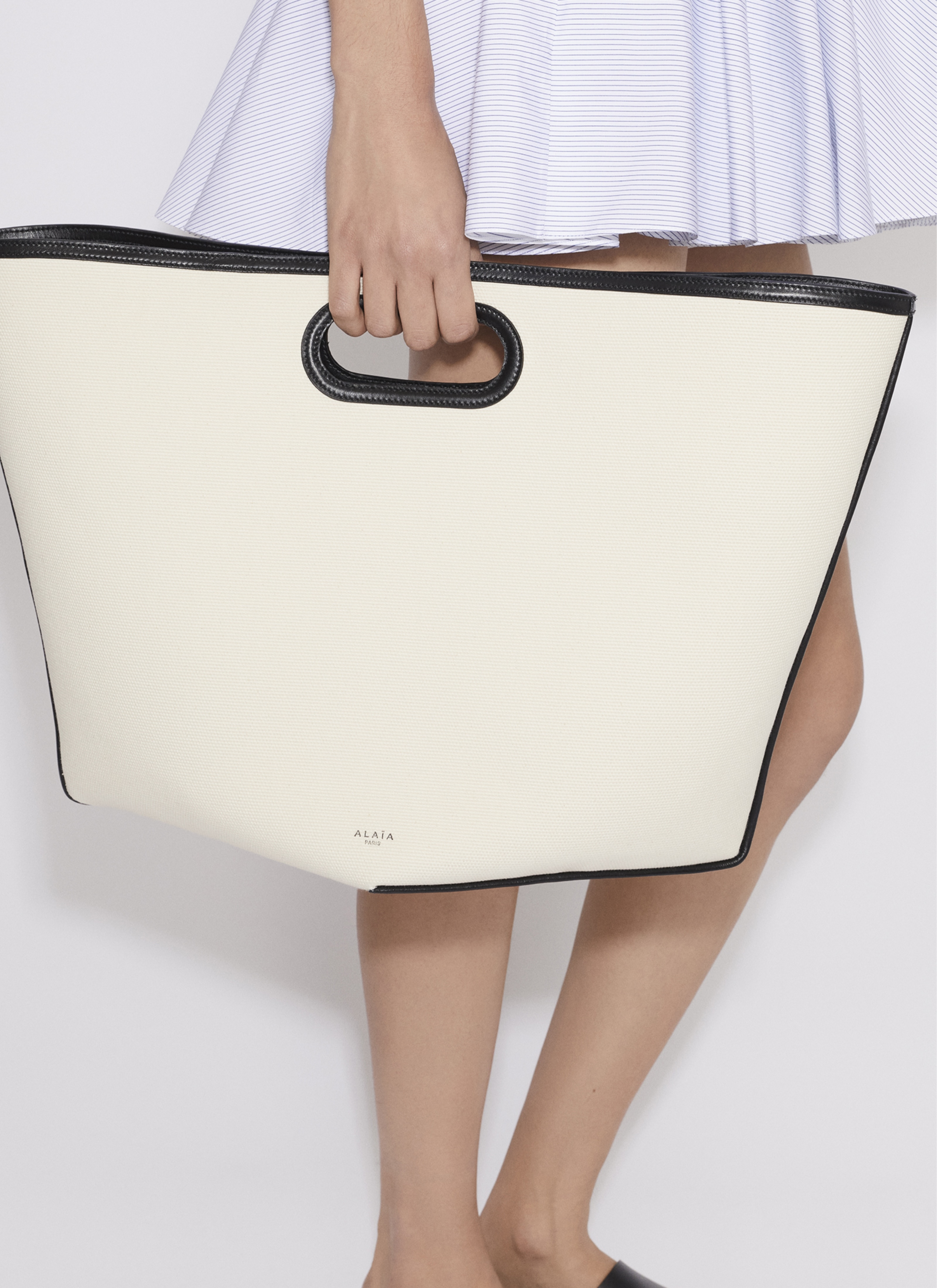 FOLDED LARGE BAG IN CANVAS - 2