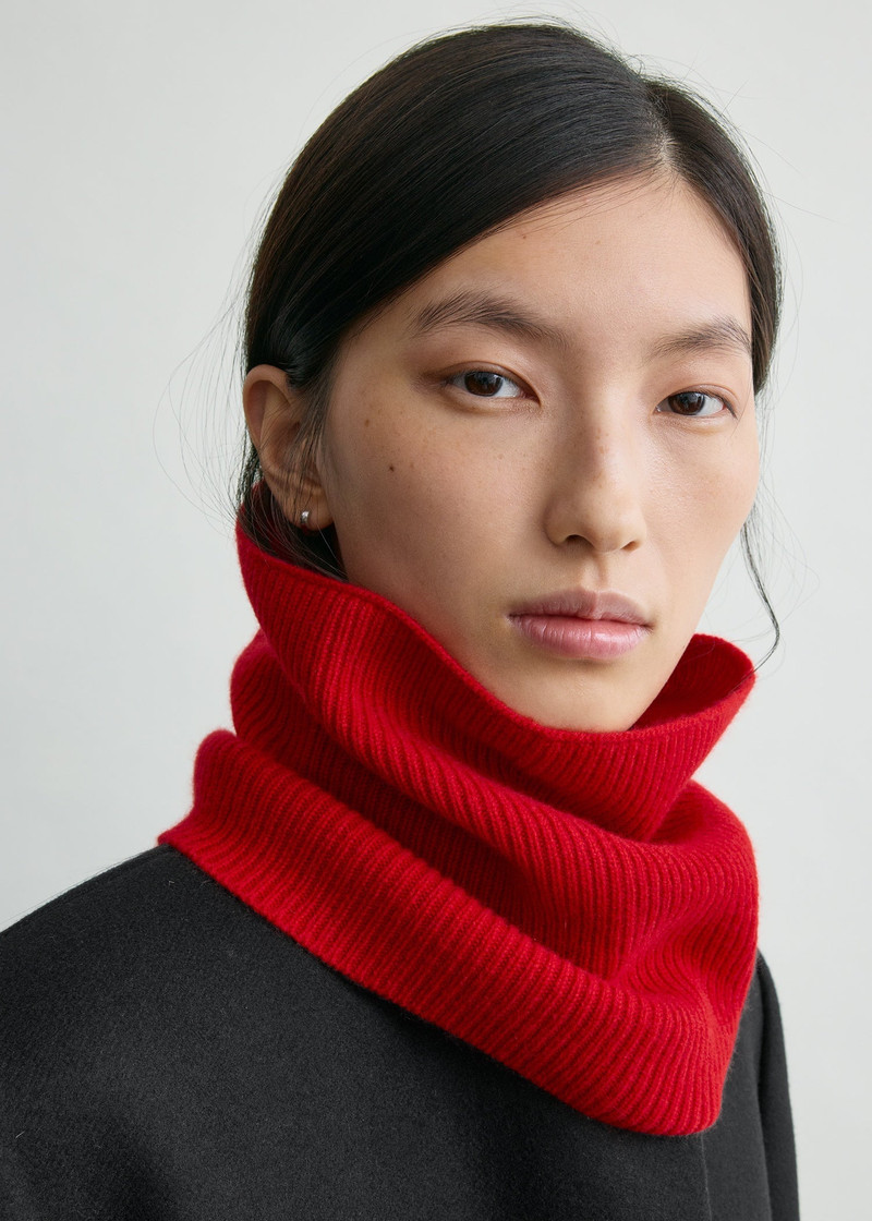 Cashmere neck warmer poppy 3