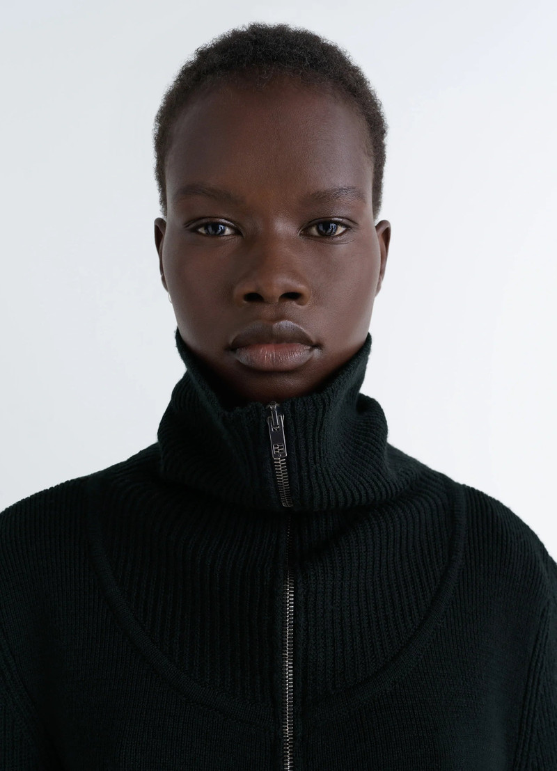 ZIPPED SWEATER 4