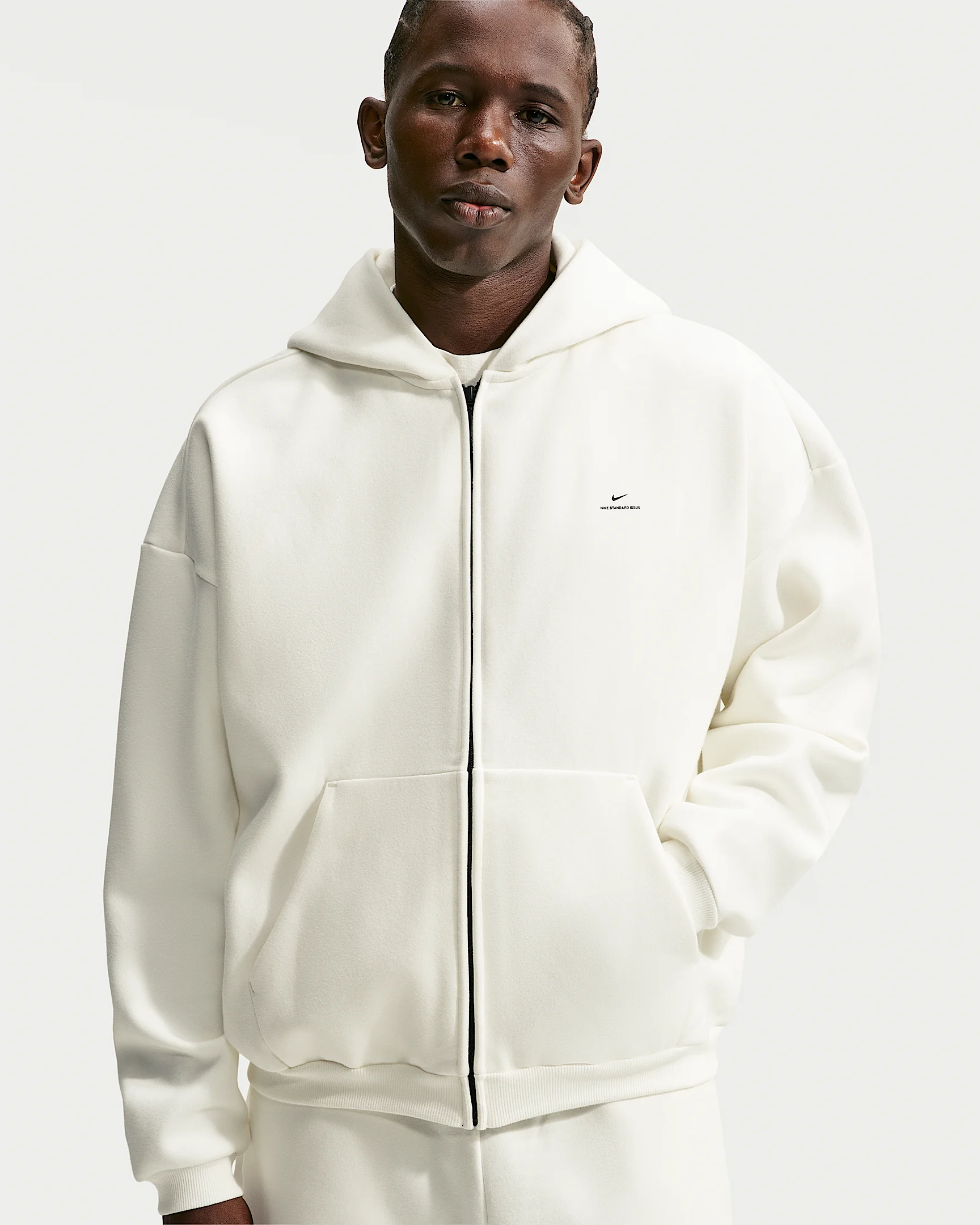 Nike Standard Issue Men's Therma-FIT Full-Zip Basketball Hoodie - 1