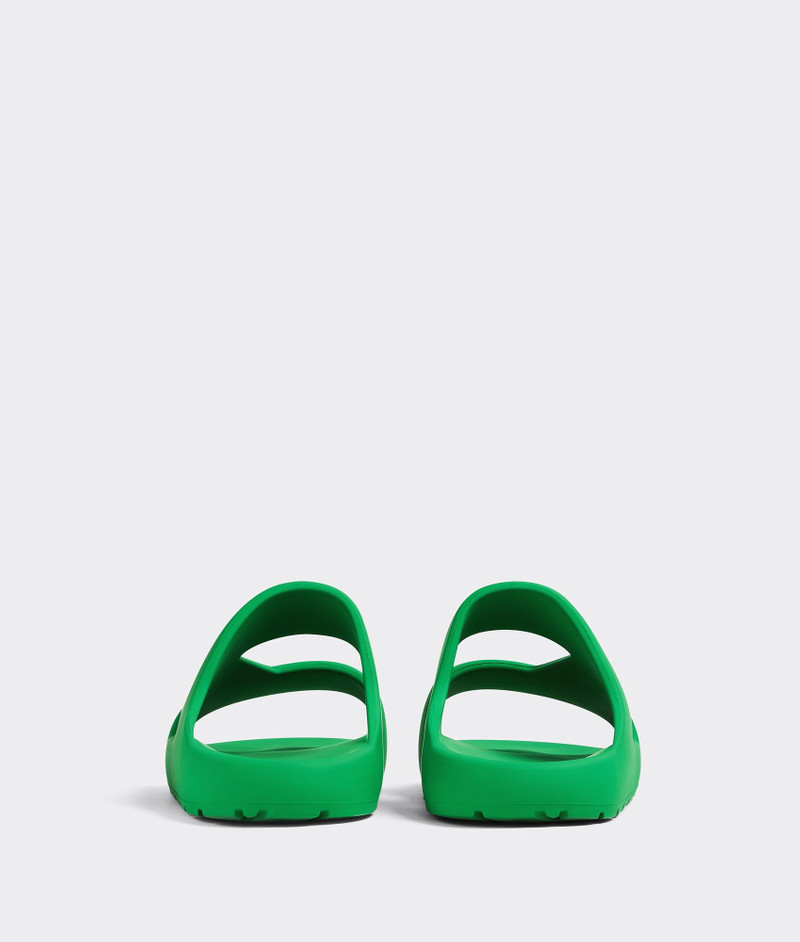 Bottega Veneta band outlook